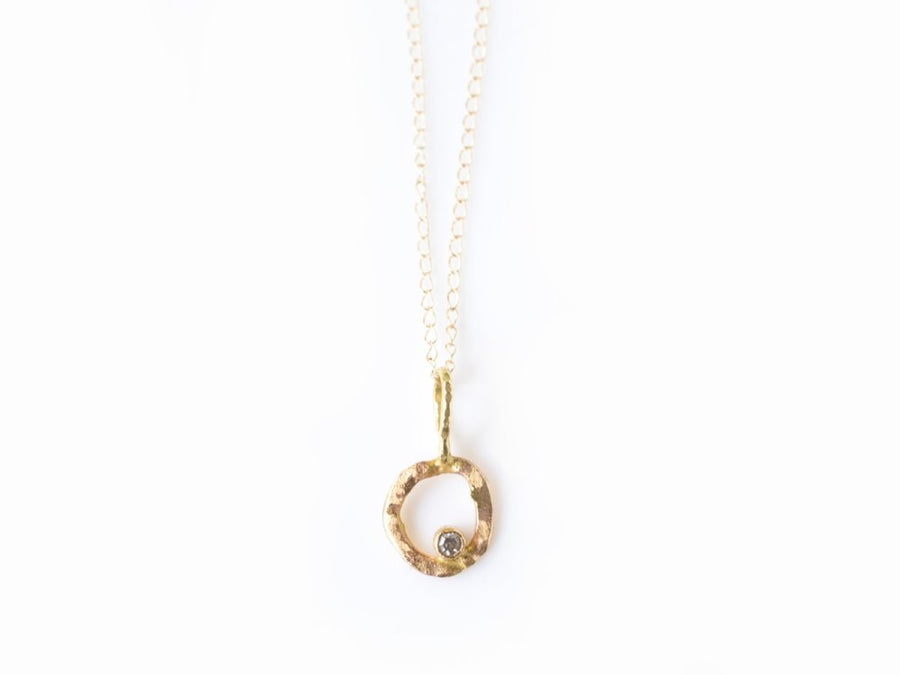 Ancient Circle | Diamond Hammered Gold Circle Necklace - Melissa Tyson Designs