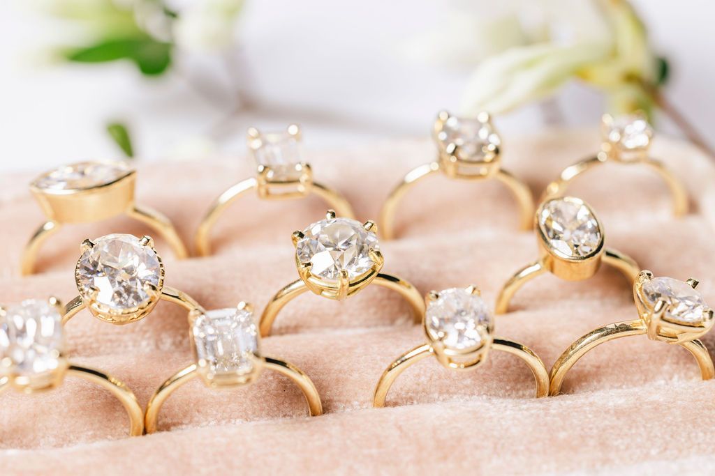 Moissanite vs Diamond in Different Cuts: How Shape Changes Everything - MTD