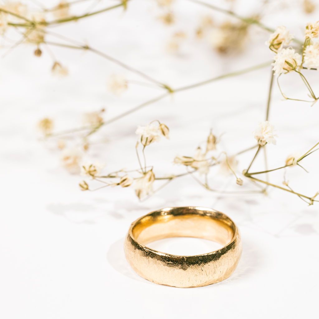 Hammered Wedding Bands for Men: Durable Style for the Hands-On Groom - MTD
