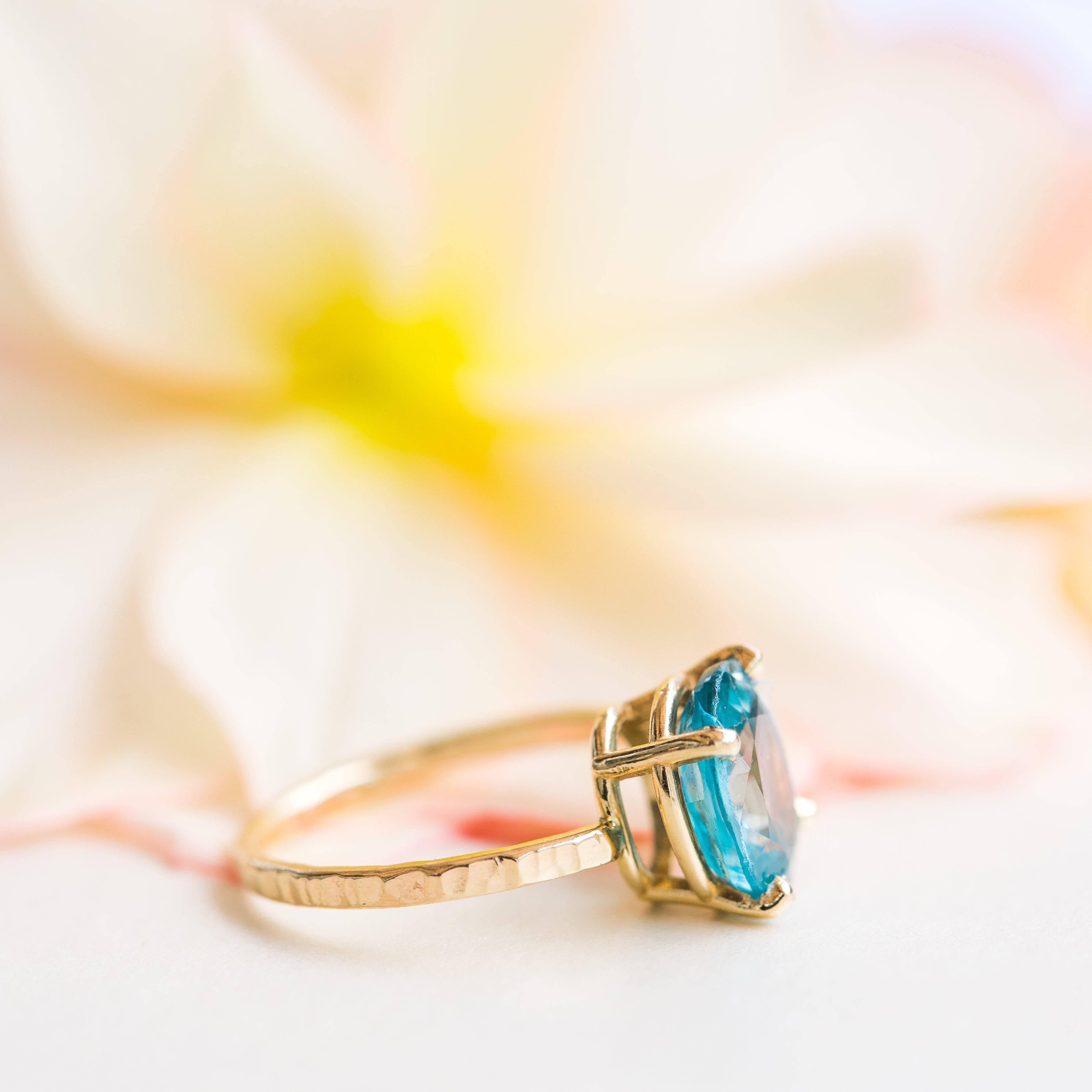 Design Secrets of Low Profile Engagement Rings That Still Wow - MTD