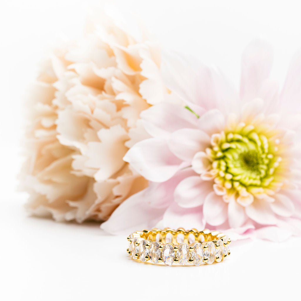 What Does Salt and Pepper Diamond Mean on Engagement Ring? - MTD