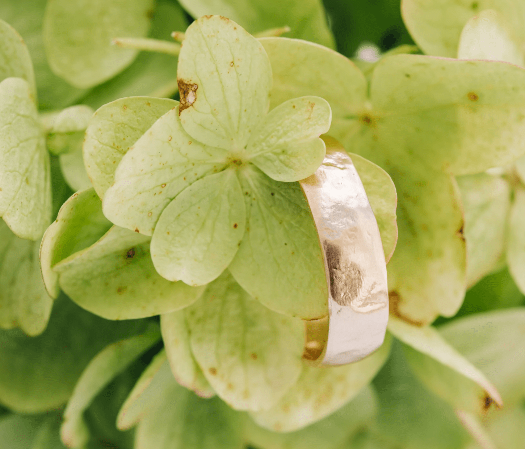 Why Choose Hammered Wedding Bands? - MTD