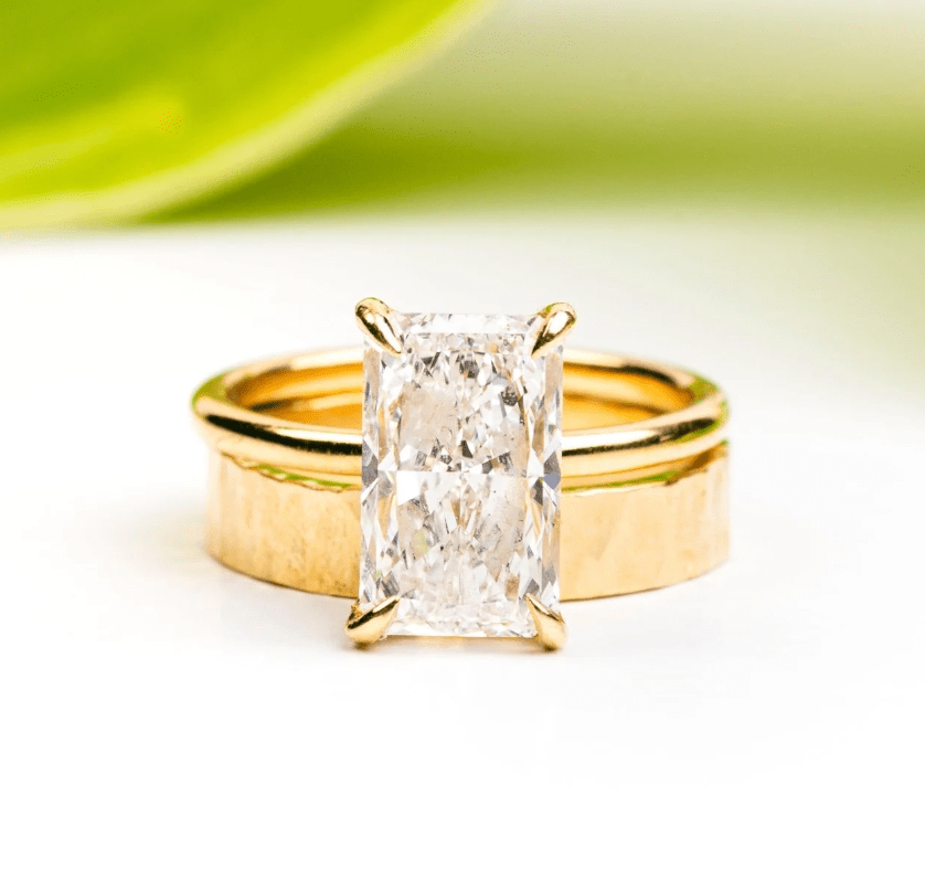 Why Yellow Gold Engagement Rings Are Having a Renaissance (And Why They Never Really Left) - MTD