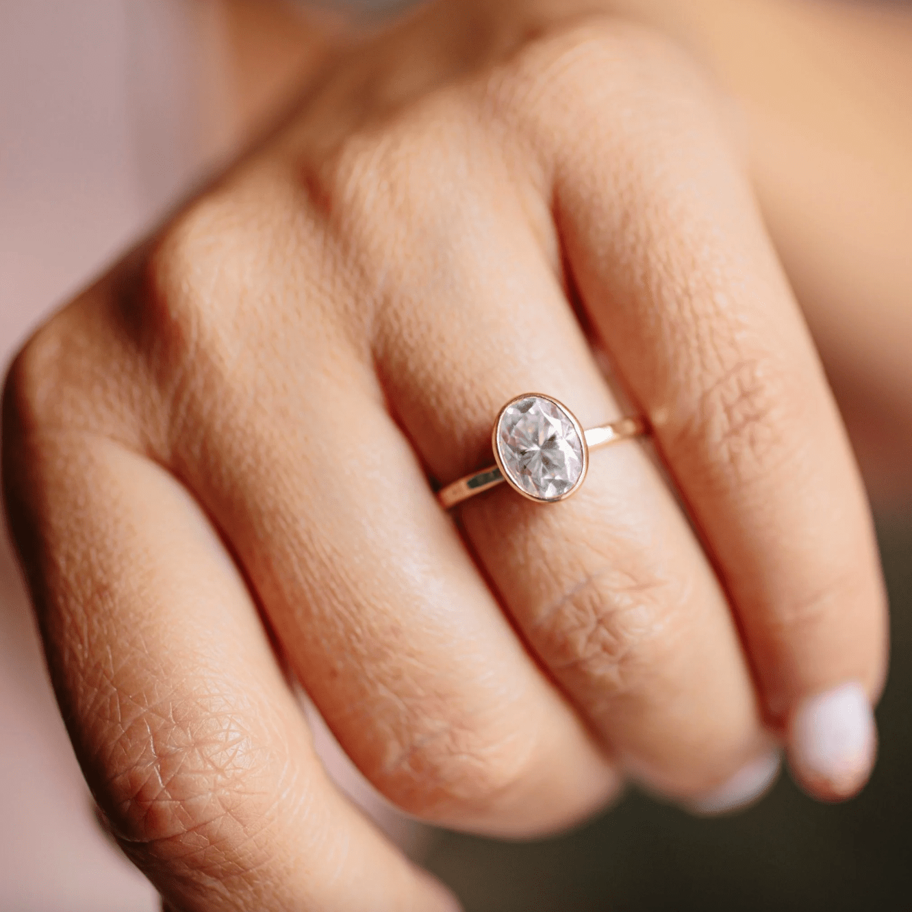 14K Yellow Gold vs. 18K Yellow Gold: What It Really Looks Like on the Hand (and in Your Life) - MTD