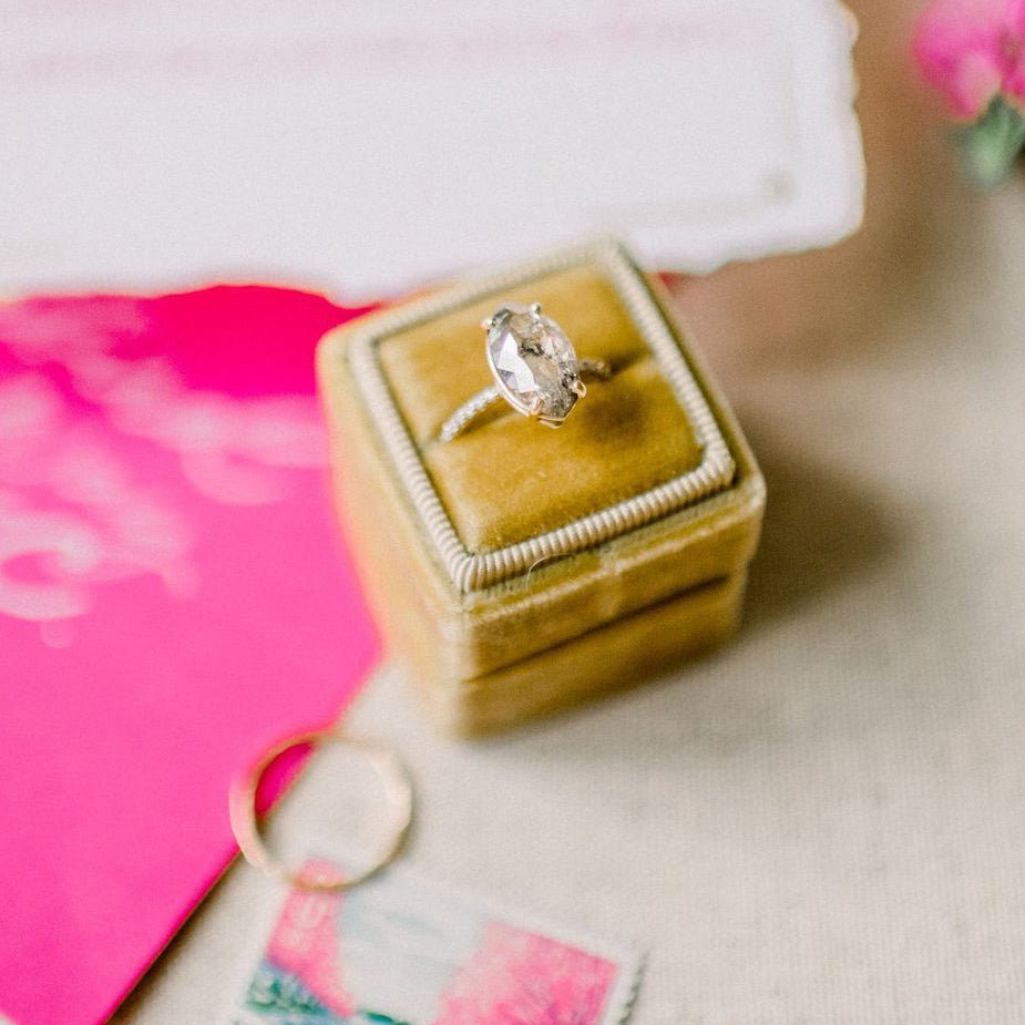 Sparkling Details | Salt and Pepper Diamonds - MTD