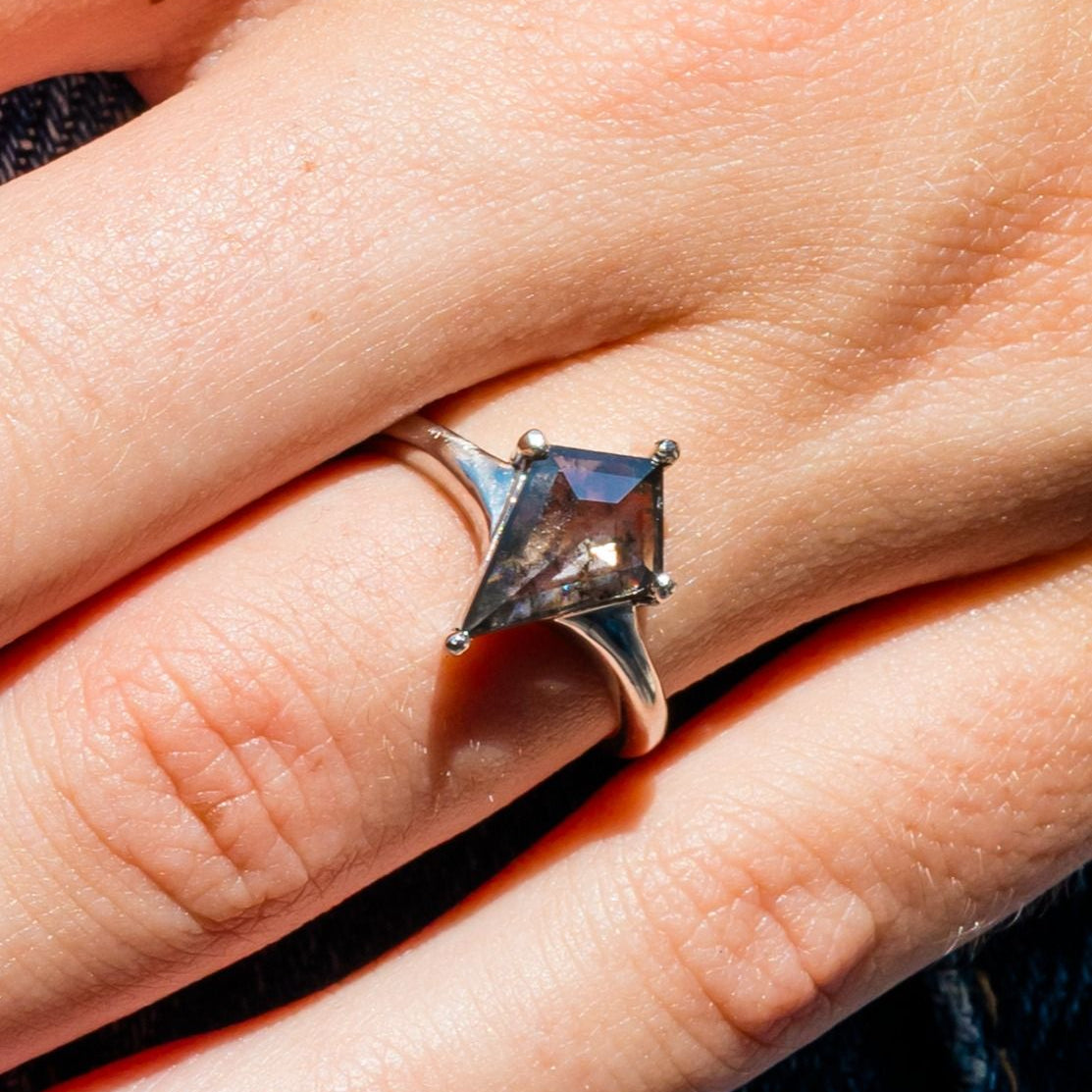 White Gold vs. Platinum Engagement Rings - What Each Metal Really Looks Like on the Hand - MTD