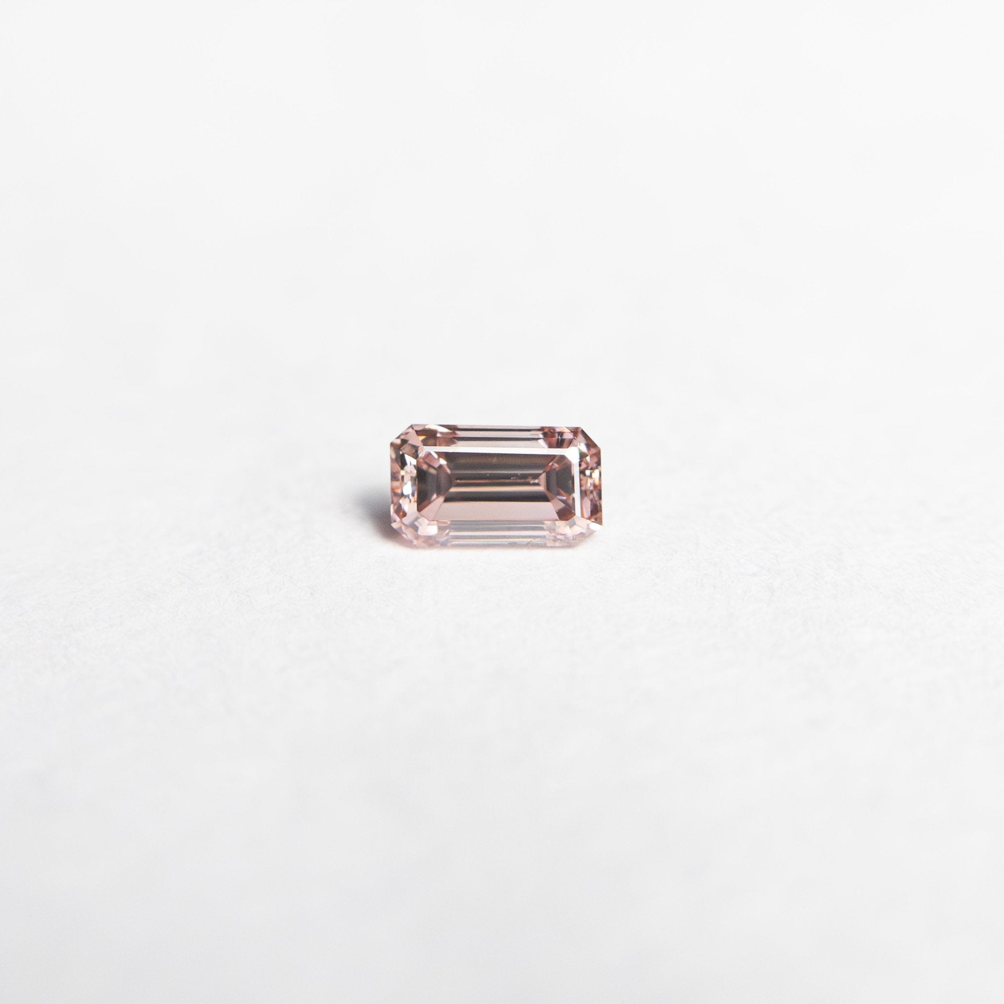 0.12ct 3.42x1.96x1.76mm VS1 Fancy Intense Orangy Pink Cut Corner Rectangle Step Cut 24108 - 01 - MTD