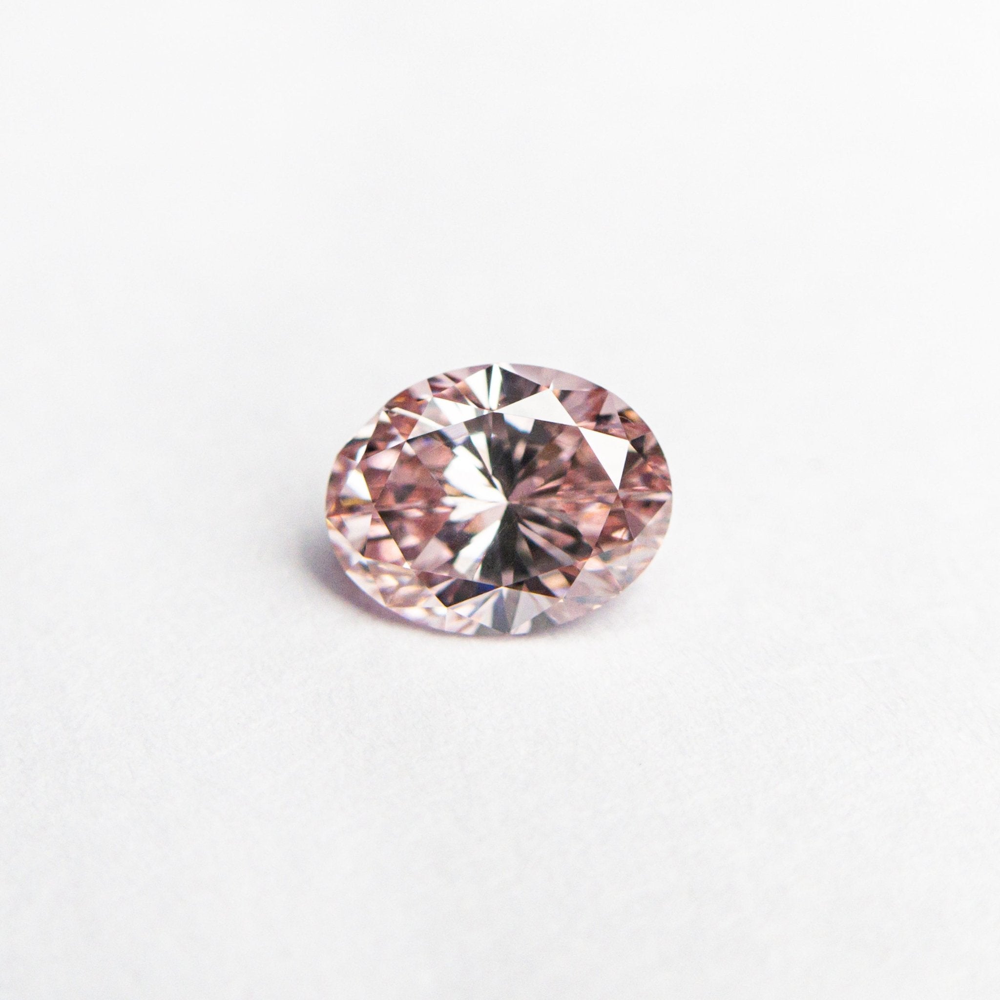 0.40ct 5.42x4.21x2.69mm GIA VS2 Fancy Intense Pink Oval Brilliant 24157-01 - MTD