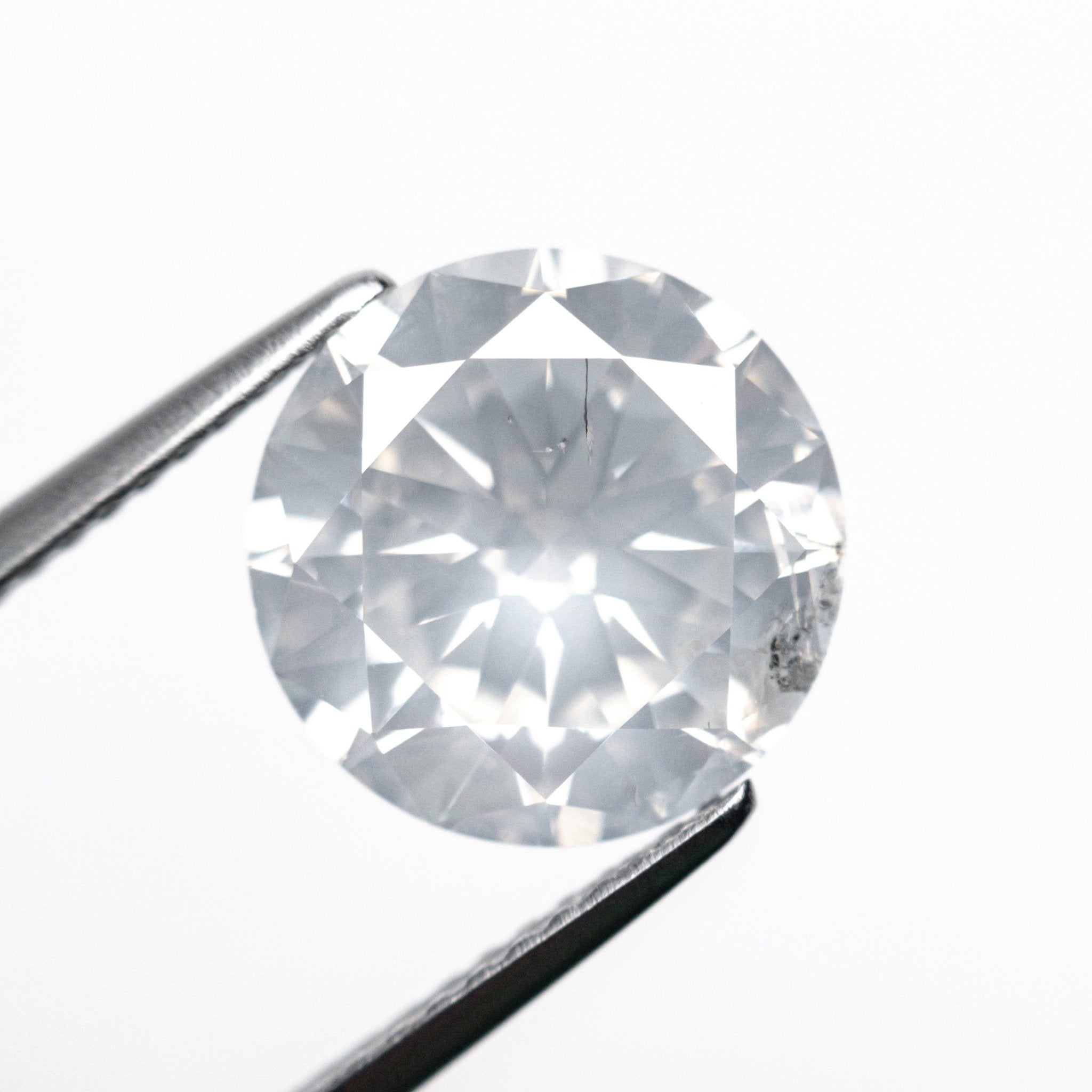 3.84ct 10.16x10.12x5.81mm Fancy White Round Brilliant 18722 - 01 - MTD