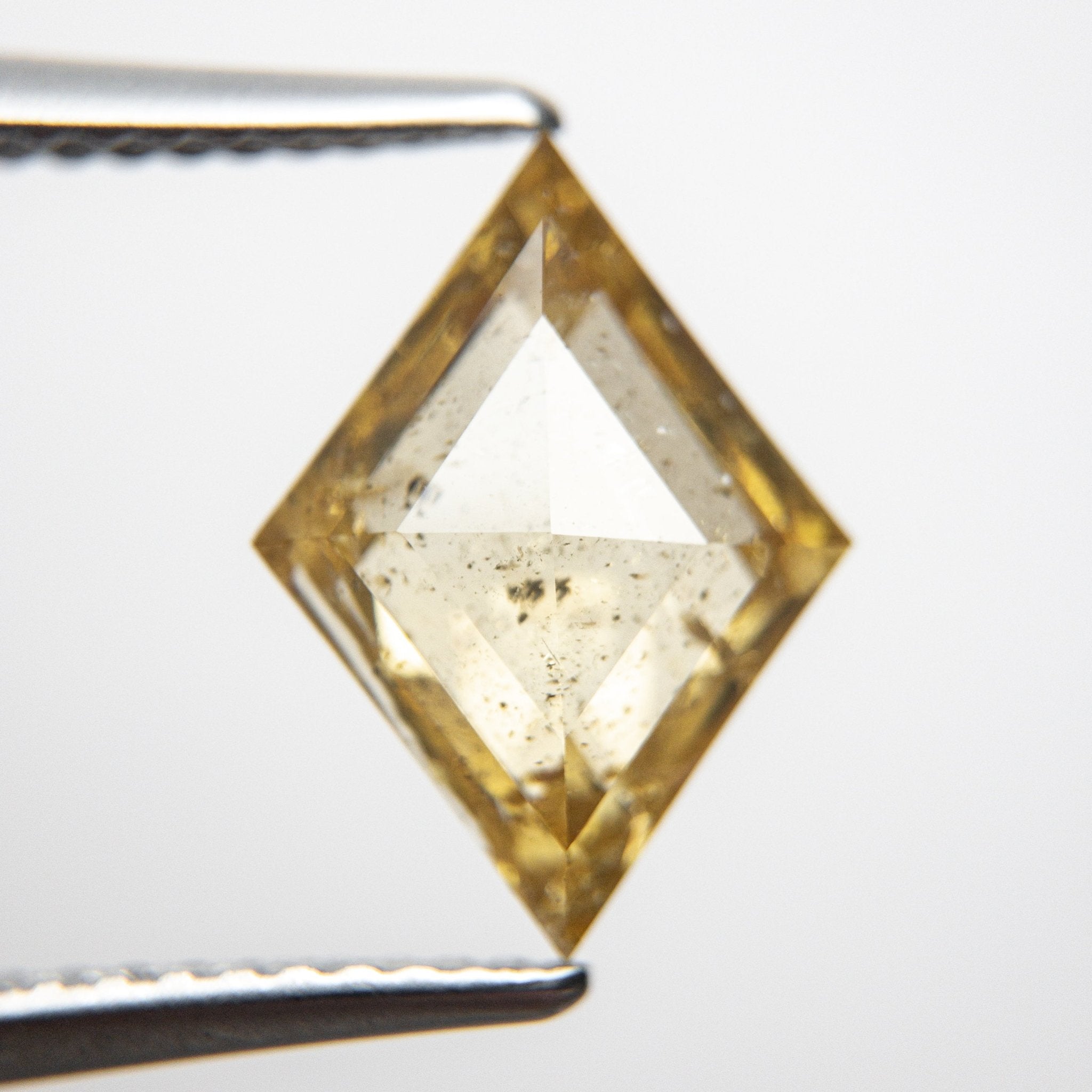 2.67ct 12.63x9.33x3.92mm Apricot (Fancy Orange-Yellow) Lozenge Rosecut 18857-01 - MTD