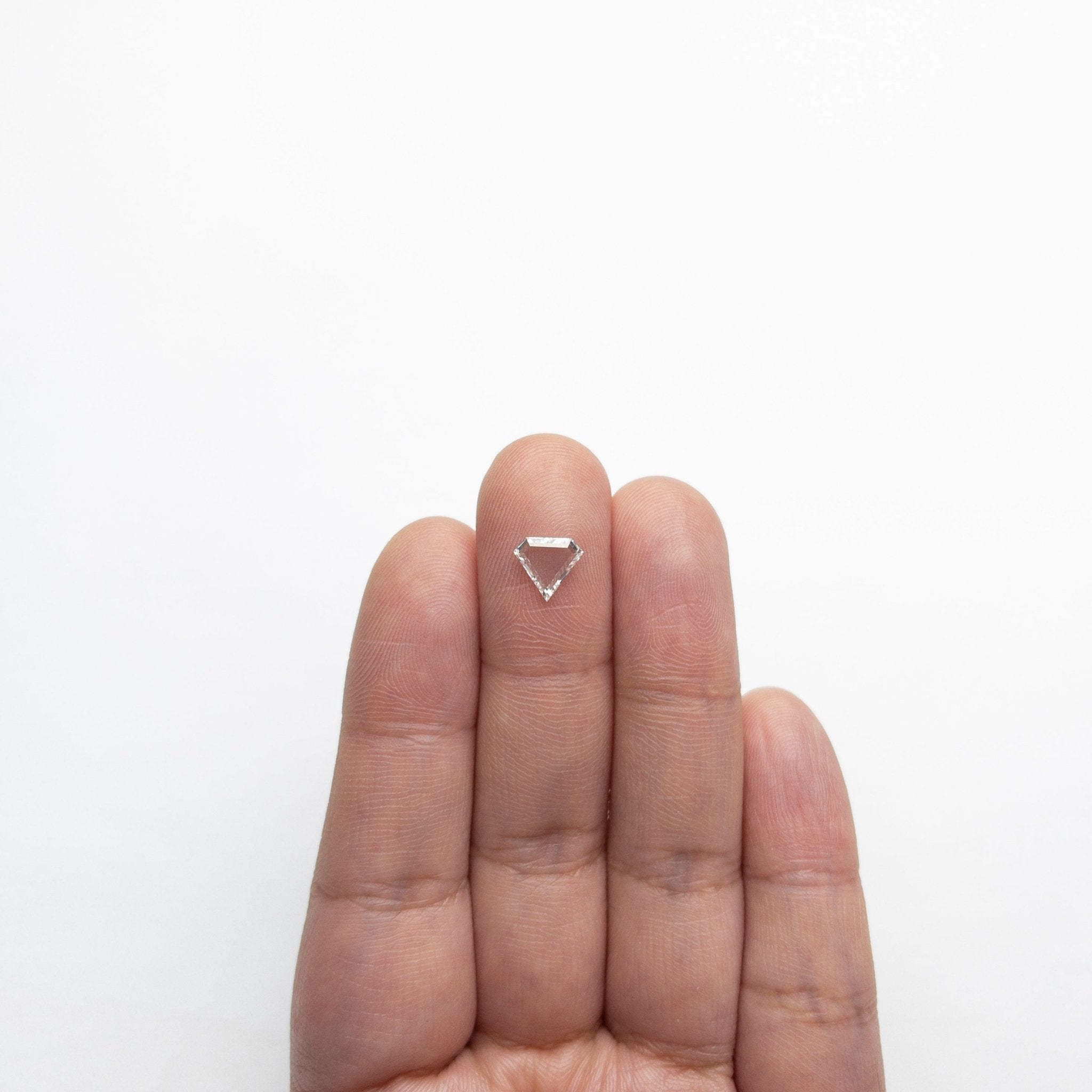 0.75ct 6.96x7.54x1.80mm VS1 E Shield Portrait Cut 19854 - 31 - MTD