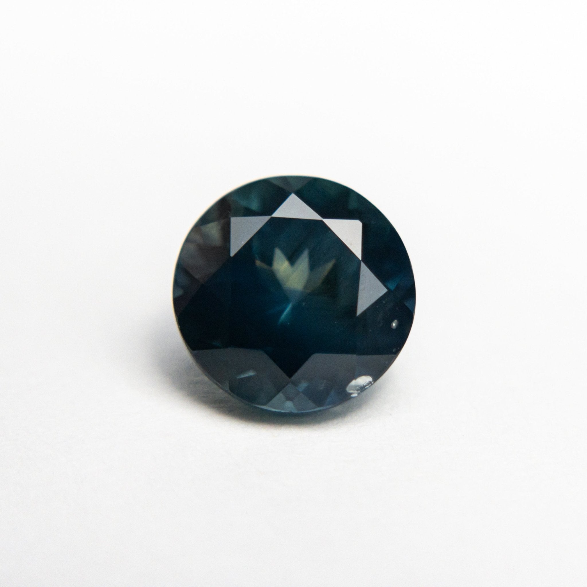 2.41ct 7.66x7.56x5.25mm Round Brilliant Sapphire 19945 - 01 - MTD