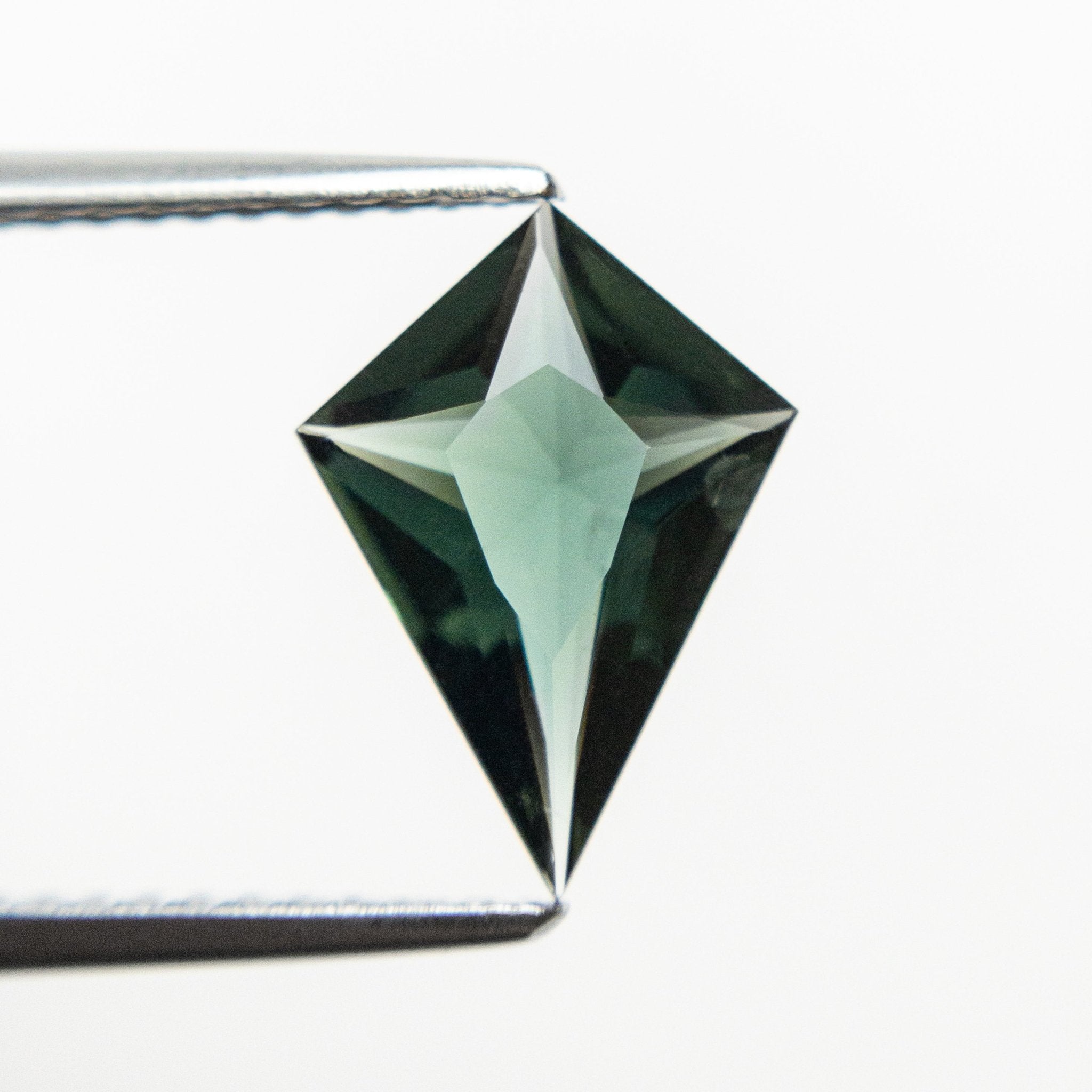 1.40ct 11.51x8.35x3.12mm Kite Brilliant Sapphire 20034 - 02 - MTD