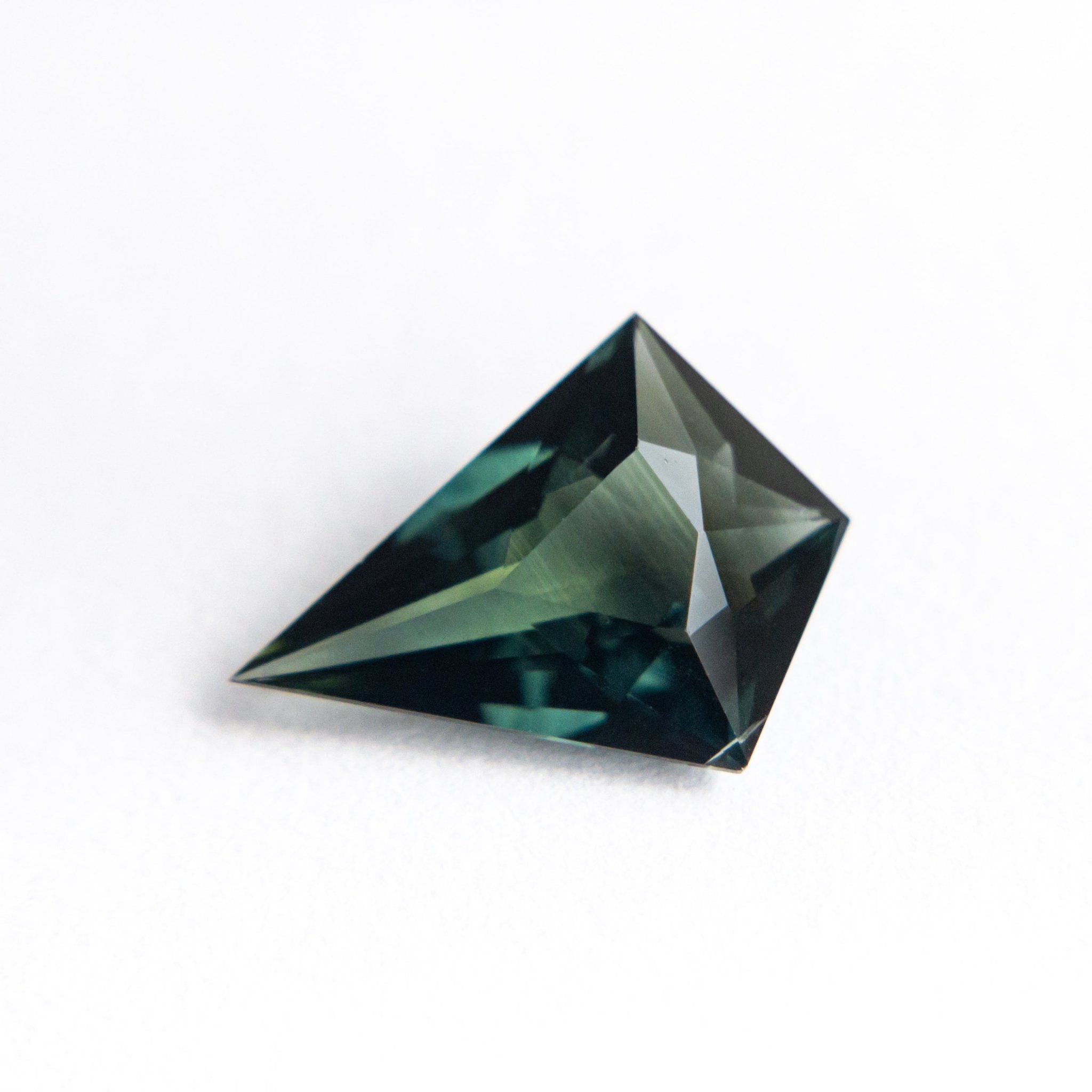 1.57ct 10.99x8.14x3.61mm Kite Brilliant Sapphire 20034 - 03 - MTD