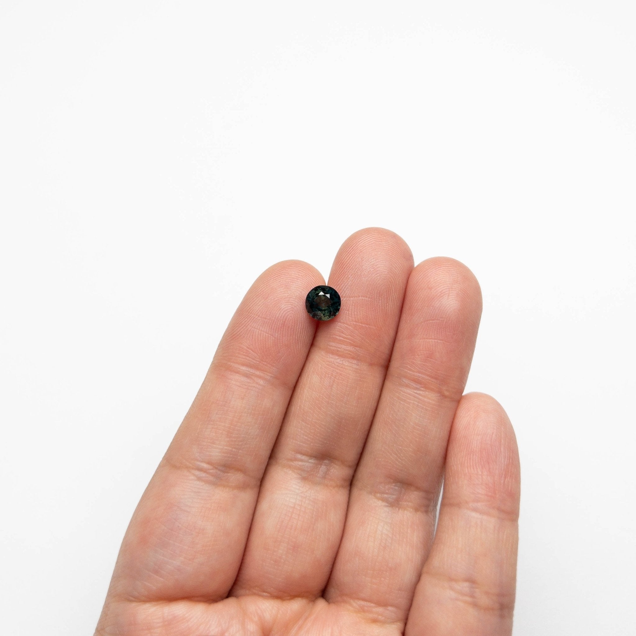 1.39ct 6.45x6.42x4.21mm Round Brilliant Sapphire 20674 - 09 - MTD