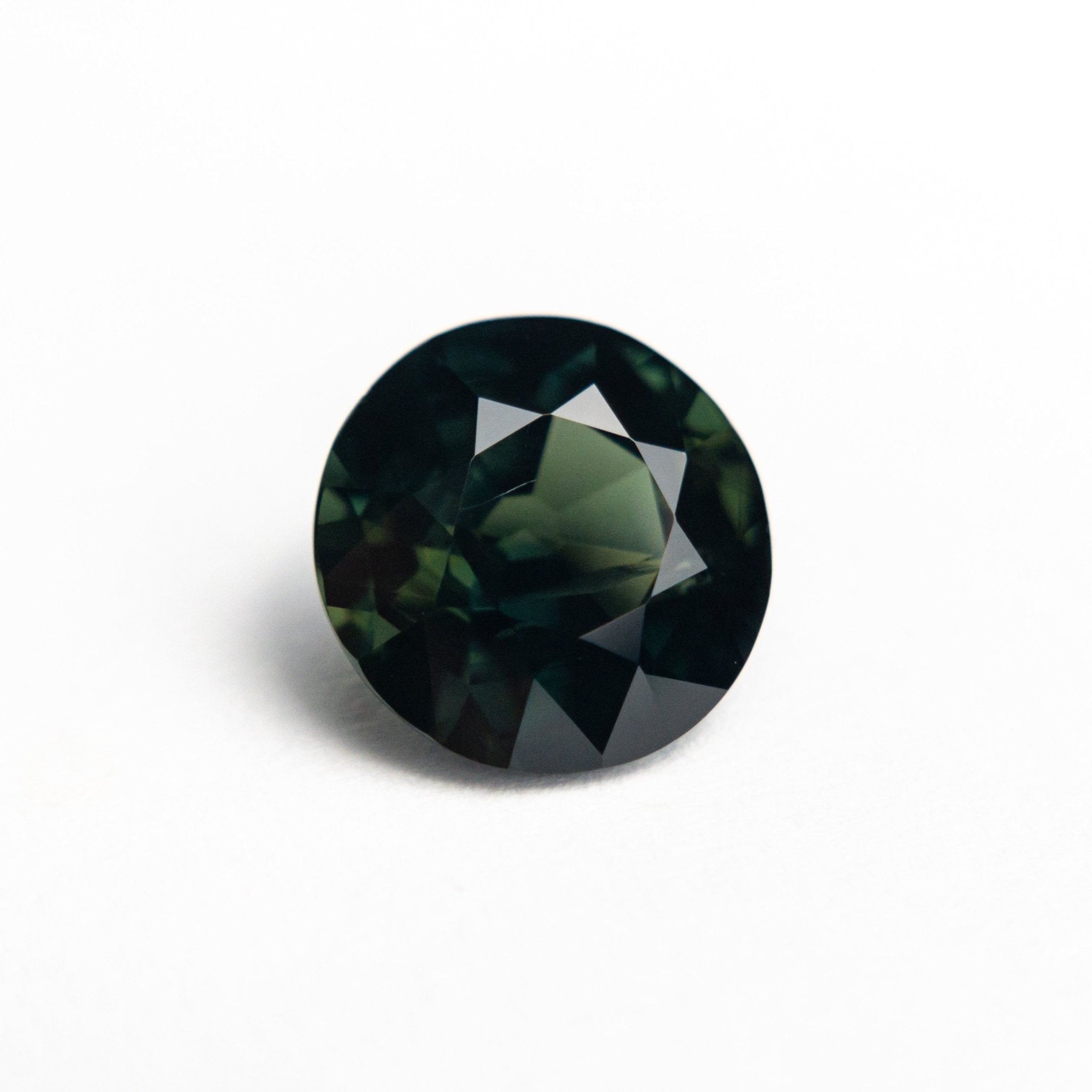 2.24ct 8.04x7.99x4.73mm Round Brilliant Sapphire 20960 - 08 - MTD