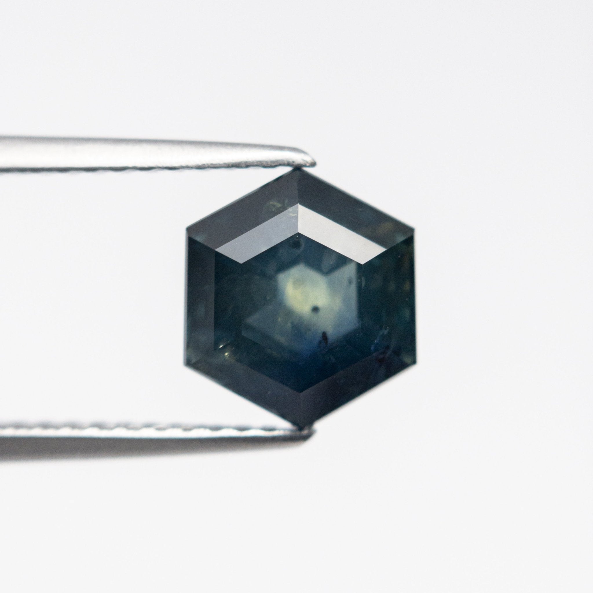 3.05ct 8.60x7.33x5.68mm Hexagon Step Cut Sapphire 20983 - 01 - MTD