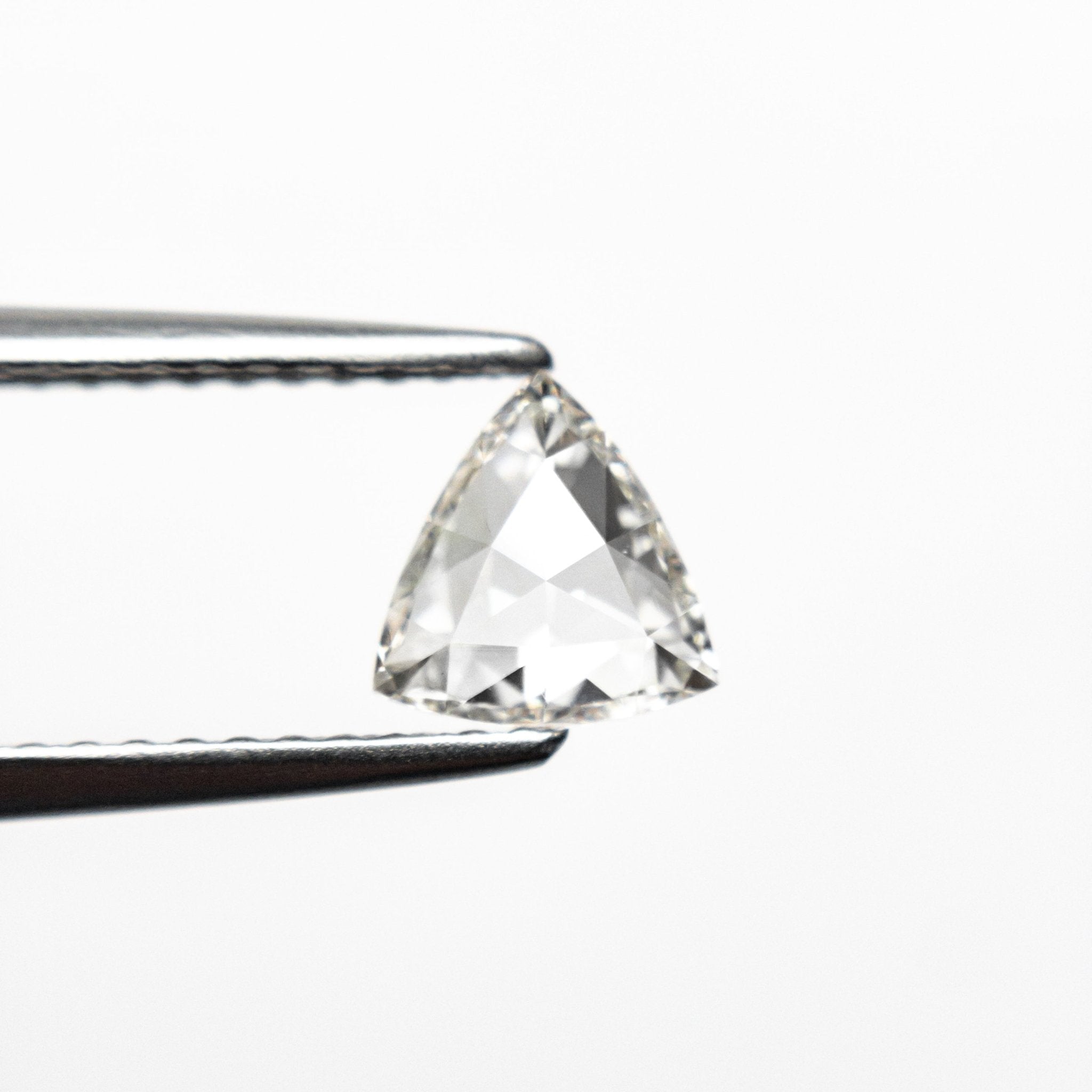 0.61ct 6.00x5.87x2.44mm VS2 L Trillion Rosecut 🇨🇦 21319-01 - MTD