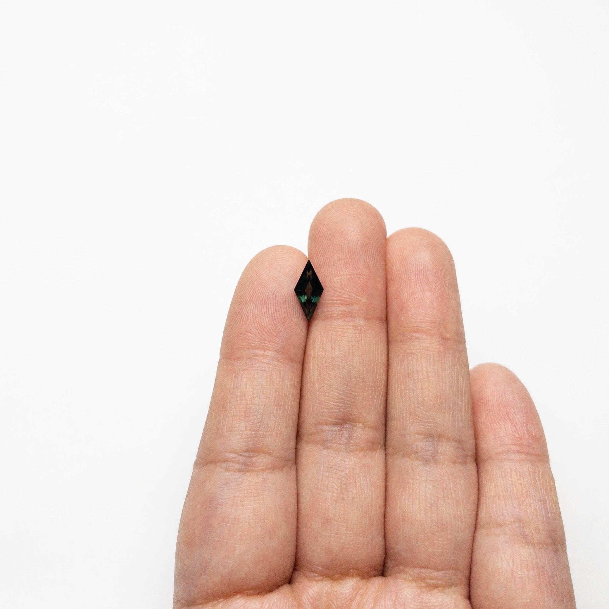 1.04ct 11.66x5.45x3.02mm Lozenge Step Cut Sapphire 22270 - 04 - MTD