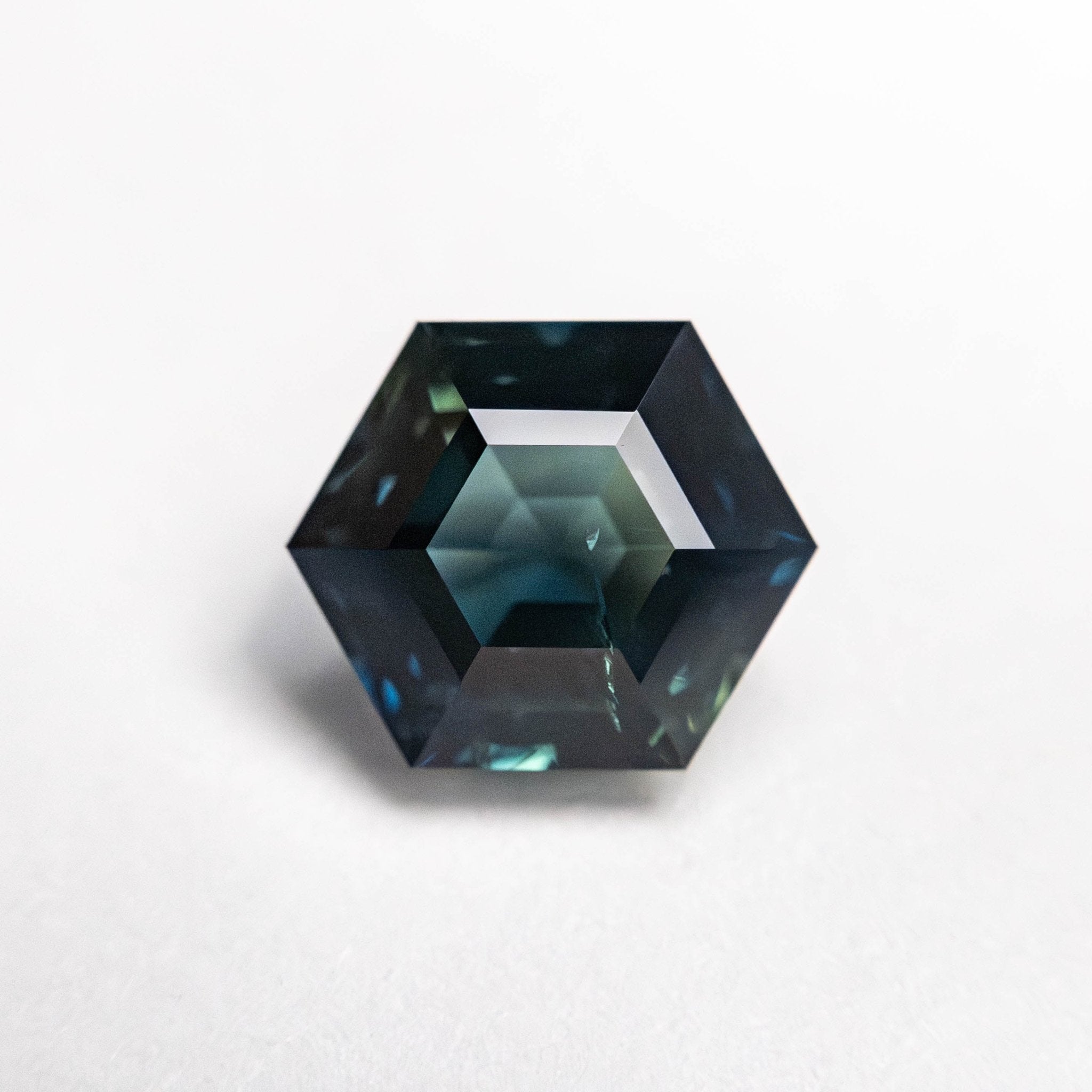 1.78ct 7.82x6.60x4.45mm Hexagon Step Cut Sapphire 22314 - 06 - MTD