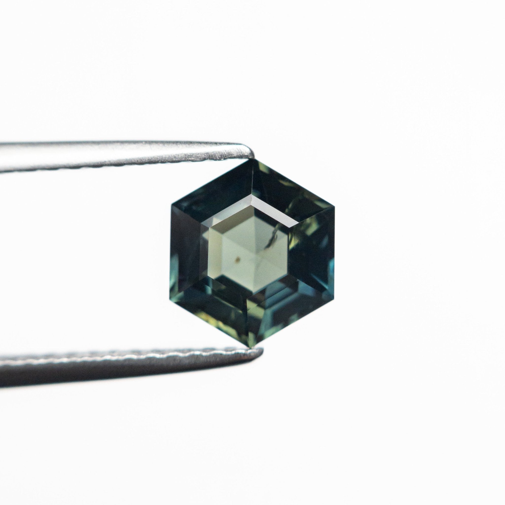 1.53ct 7.45x6.48x4.06mm Hexagon Step Cut Sapphire 22314 - 08 - MTD