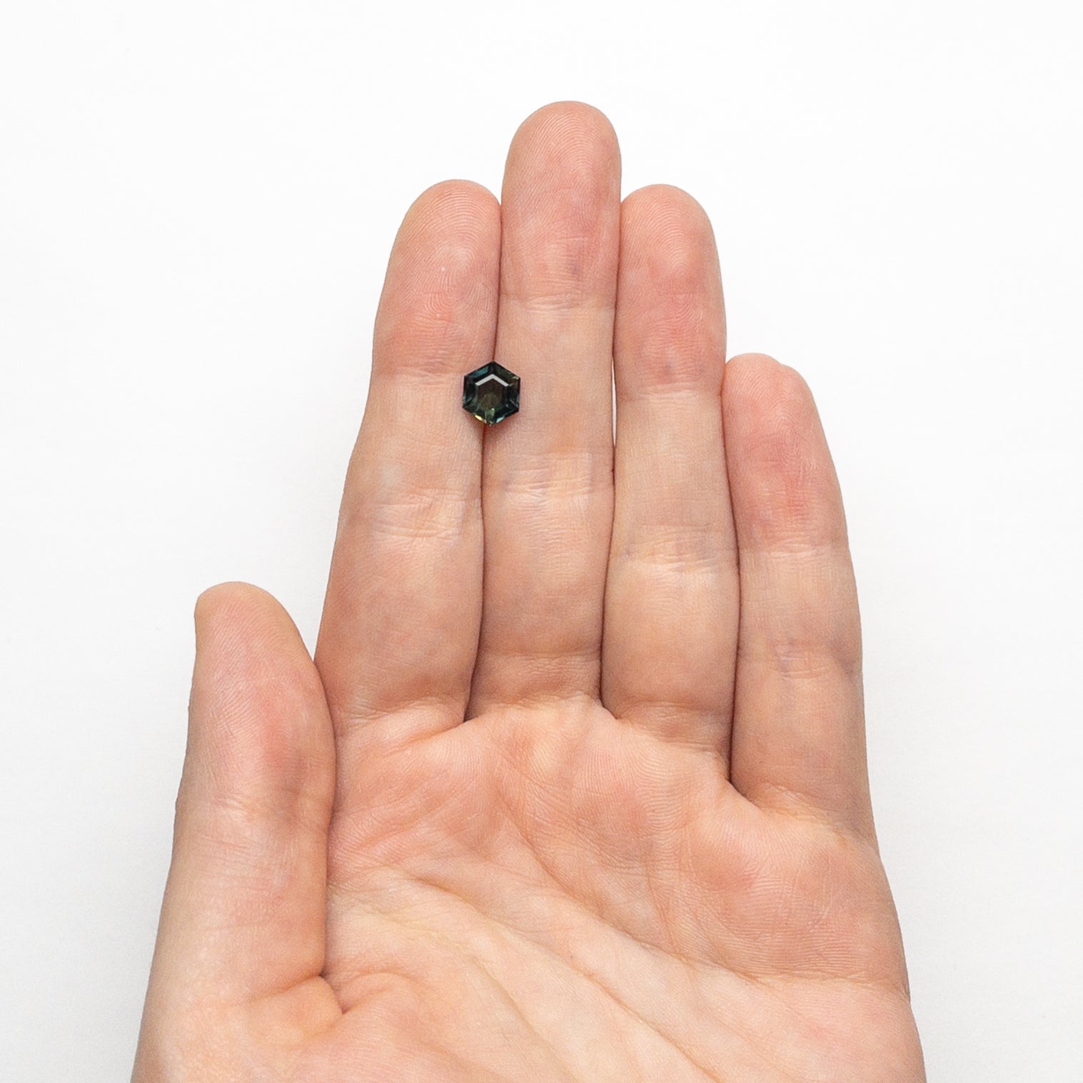 1.53ct 7.45x6.48x4.06mm Hexagon Step Cut Sapphire 22314 - 08 - MTD