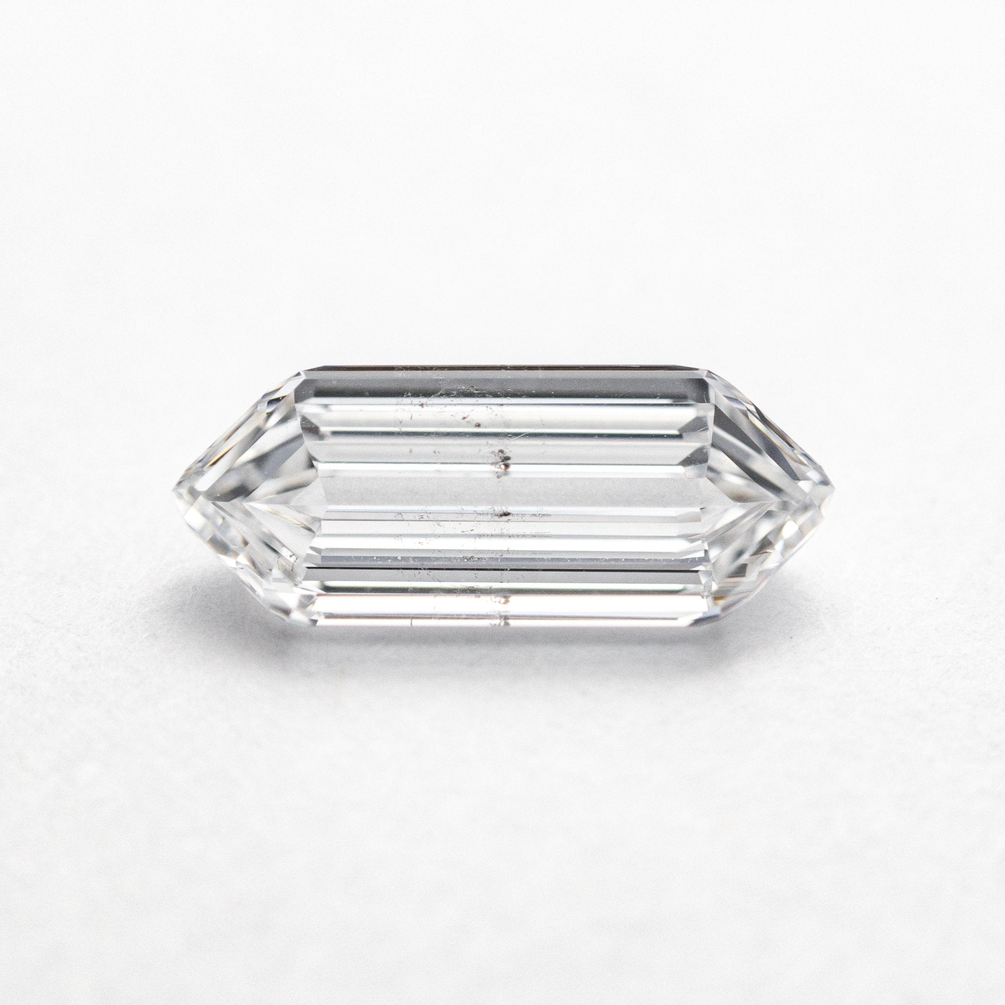 1.01ct 10.12x4.18x2.42mm GIA SI2 D Hexagon Step Cut 22621 - 01 - MTD