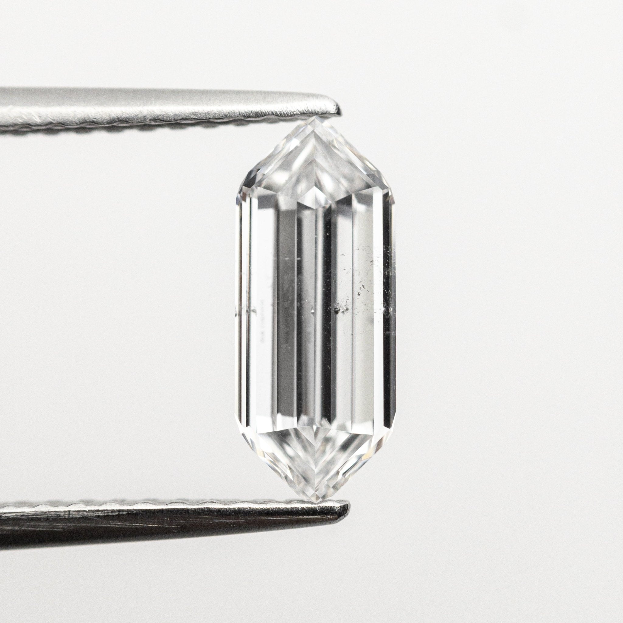 1.01ct 10.12x4.18x2.42mm GIA SI2 D Hexagon Step Cut 22621 - 01 - MTD