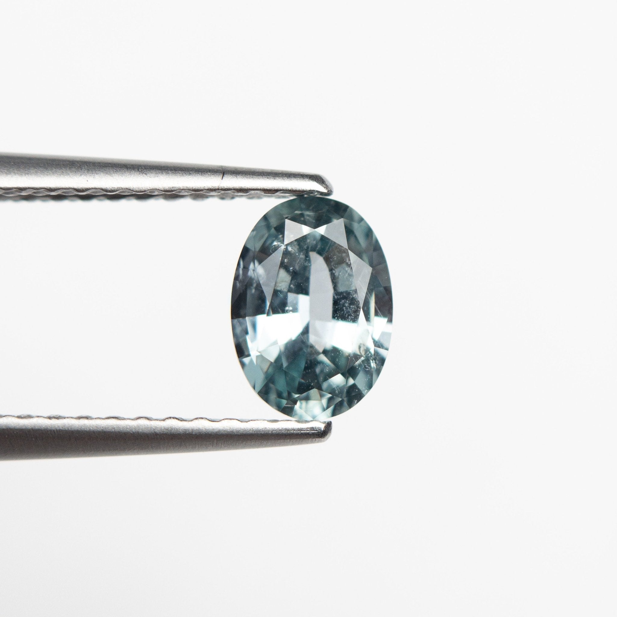 0.84ct 6.85x5.01x2.99mm Oval Brilliant Sapphire 22696 - 05 - MTD