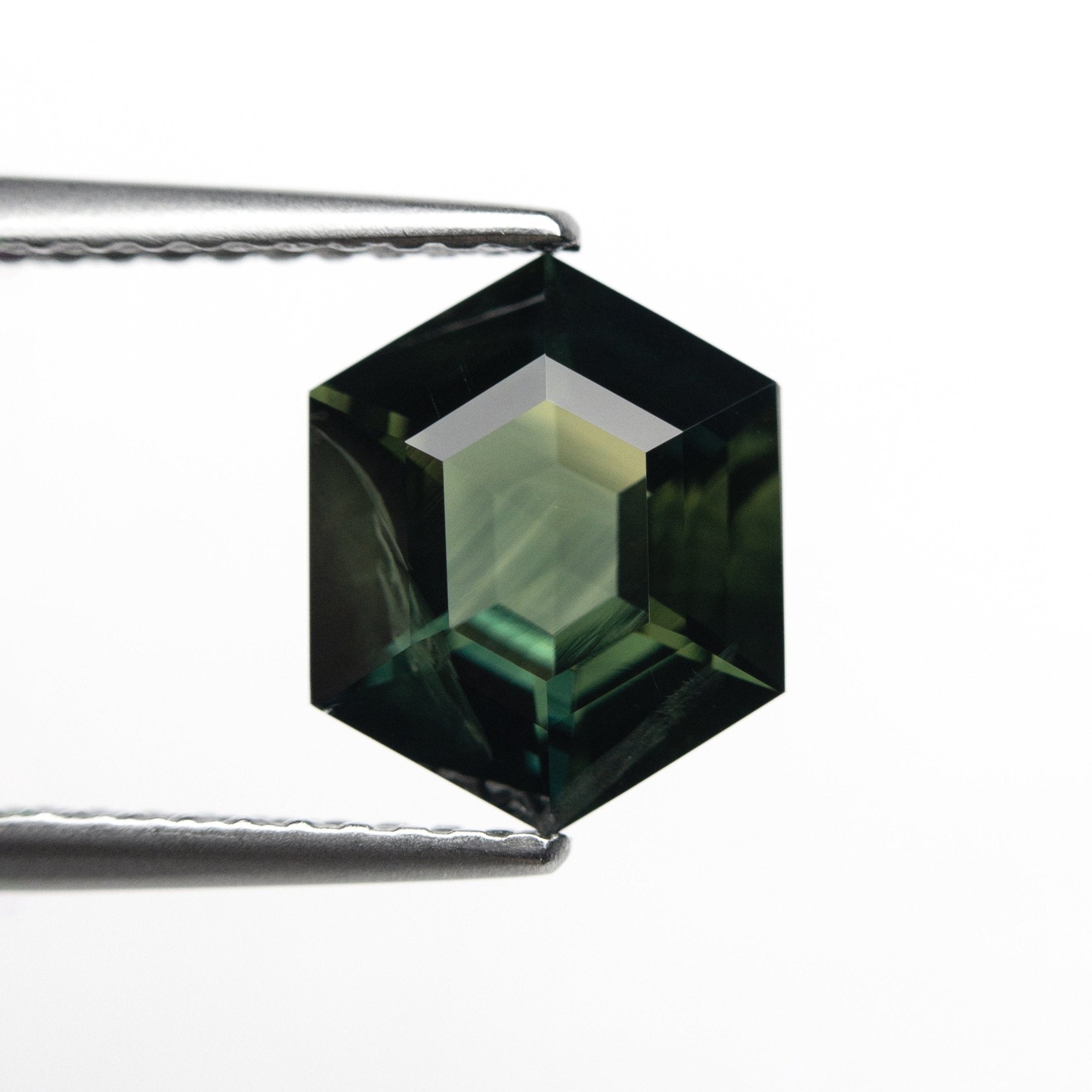 2.02ct 9.10x7.37x3.99mm Hexagon Step Cut Sapphire 22764 - 01 - MTD
