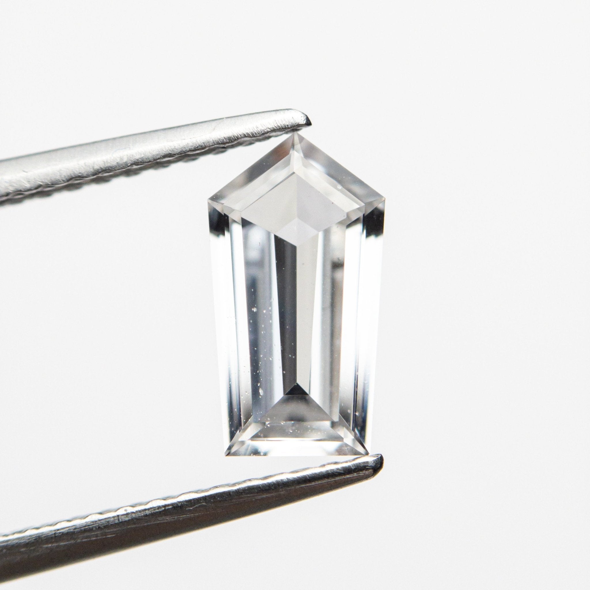 0.91ct 8.87x4.84x2.38mm Shield Step Cut Sapphire 22835 - 01 - MTD