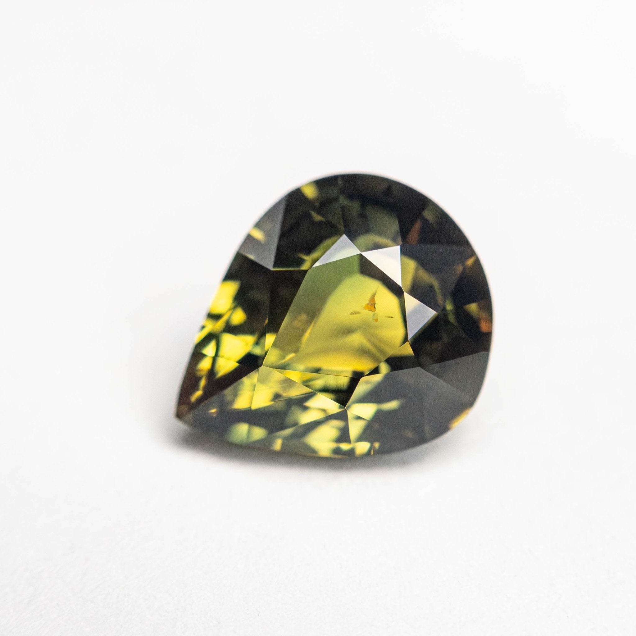 2.10ct 8.66x7.26x4.62mm Pear Brilliant Sapphire 23495 - 02 - MTD