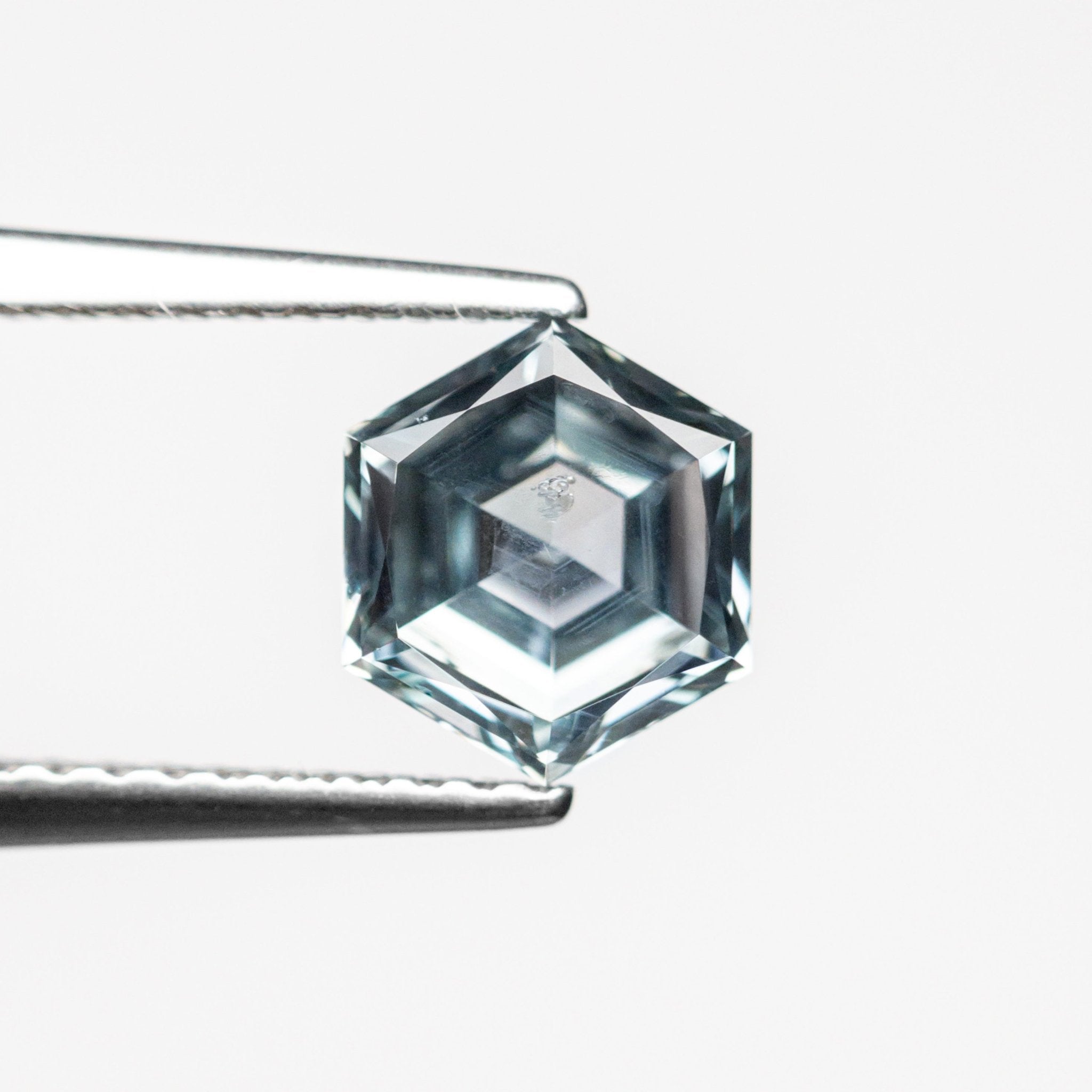 1.35ct 7.09x6.15x3.76mm Hexagon Brilliant Sapphire 23670 - 04 - MTD