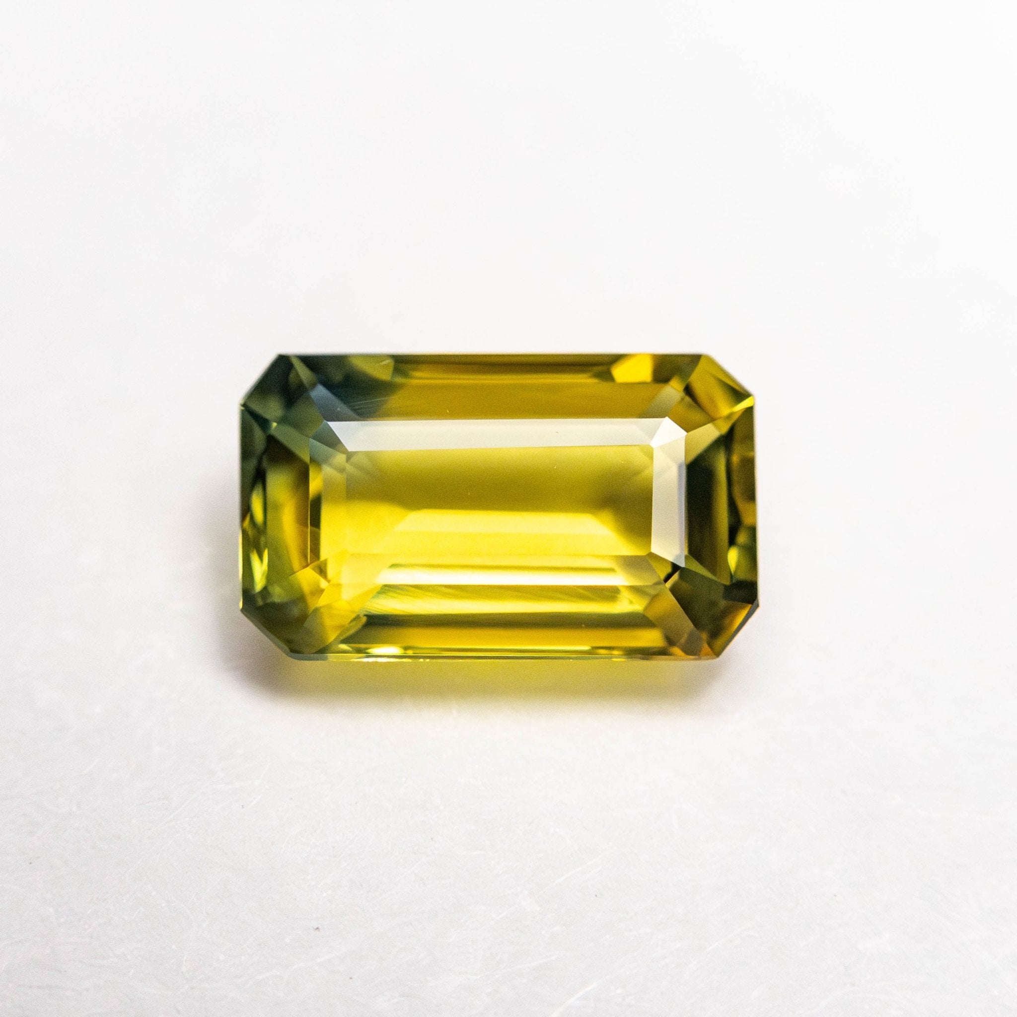 1.56ct 8.53x5.14x3.06mm Cut Corner Rectangle Step Cut Sapphire 23803-09 - MTD