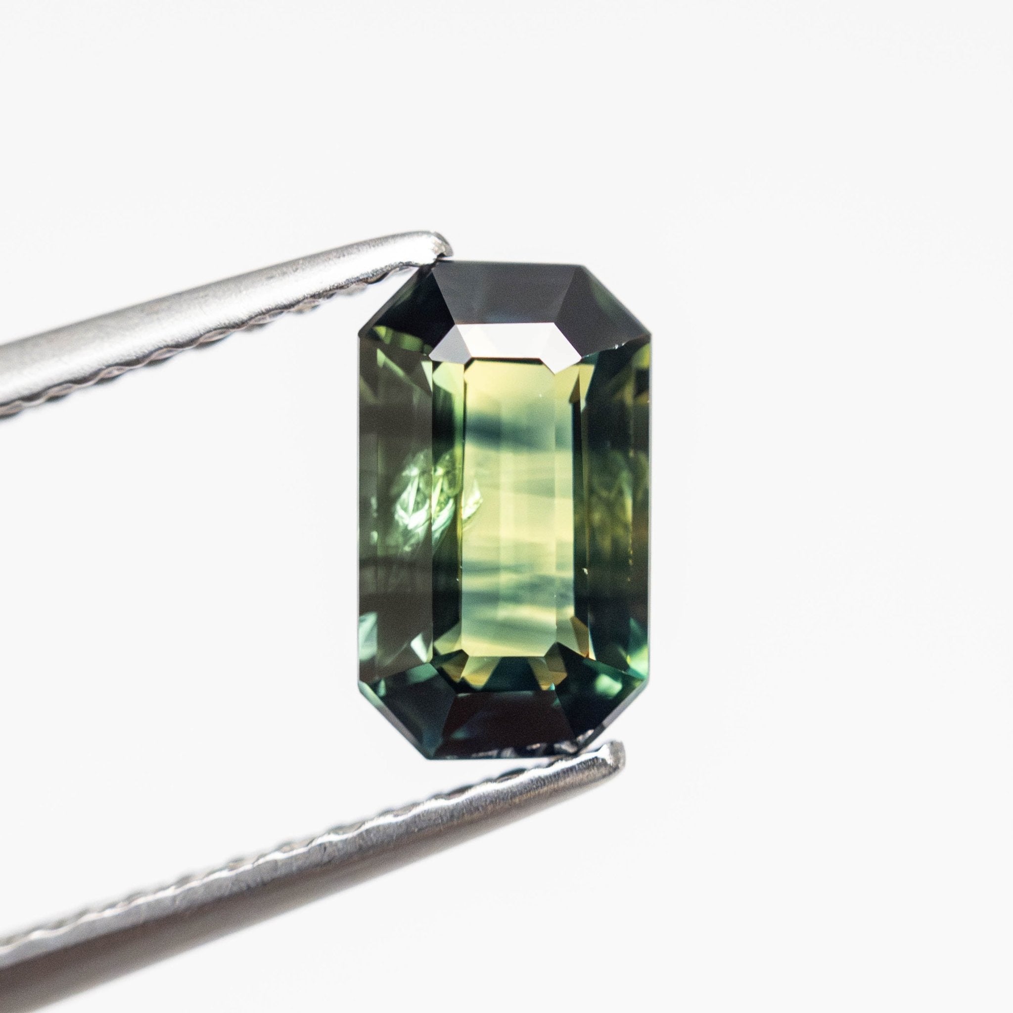 1.33ct 7.88x4.65x3.45mm Cut Corner Rectangle Step Cut Sapphire 23803-12 - MTD