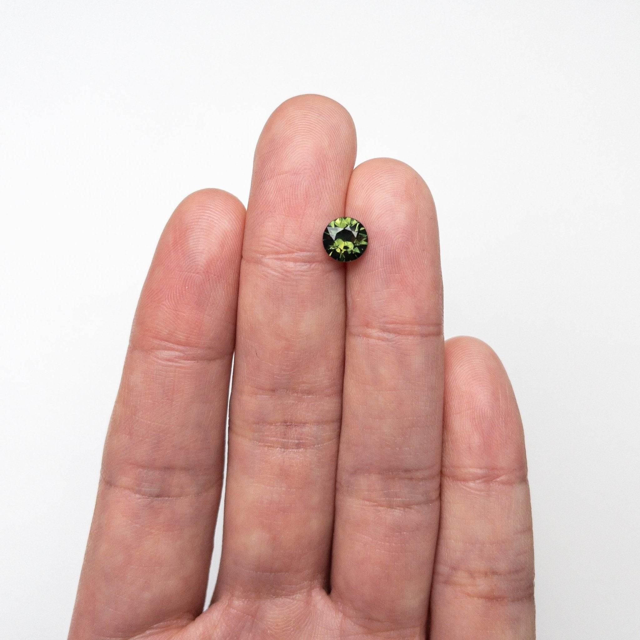 1.38ct 6.76x6.65x4.18mm Round Brilliant Sapphire 23806 - 15 - MTD