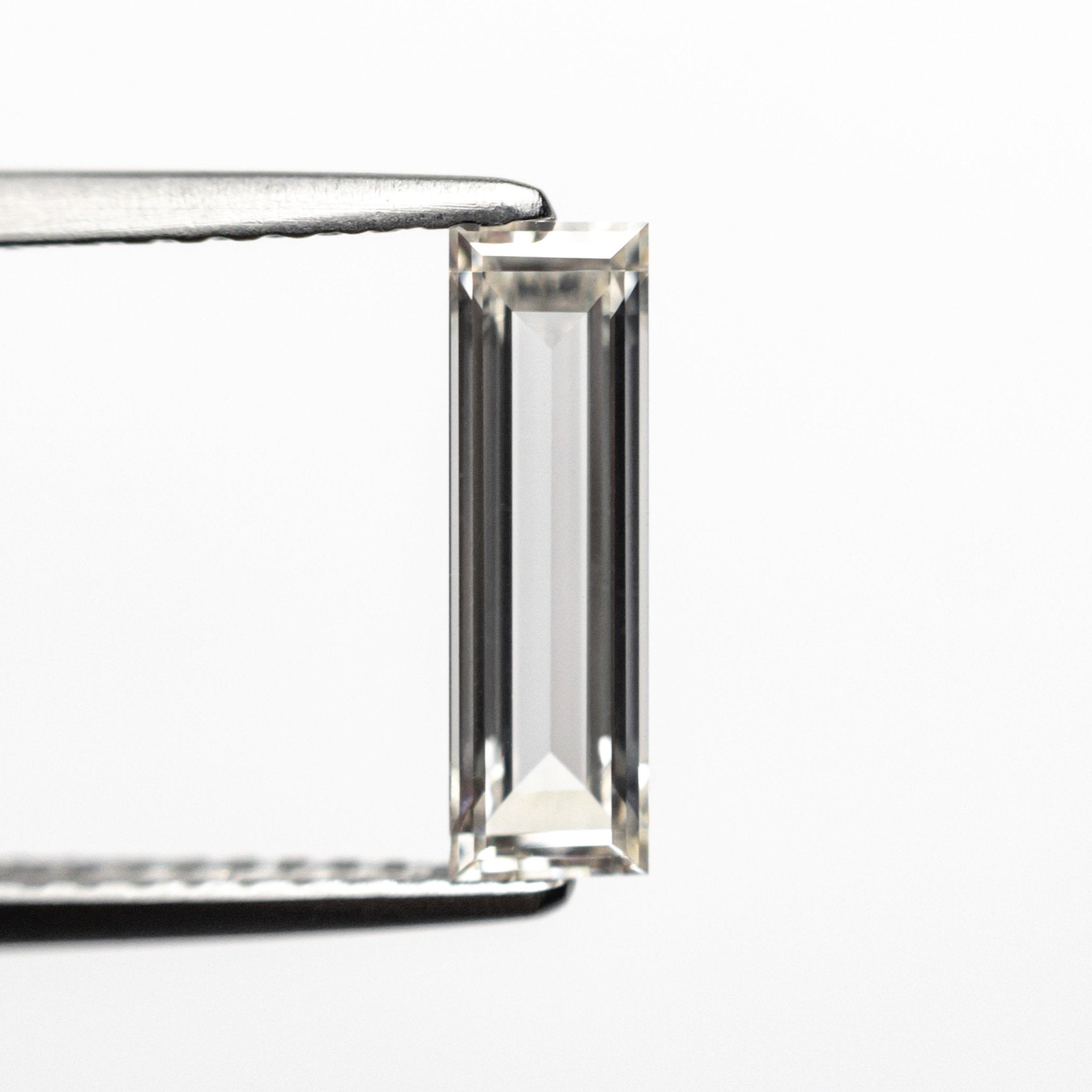 0.71ct 10.48x3.17x1.86mm GIA Internally Flawless I Baguette Step Cut 24302 - 01 - MTD