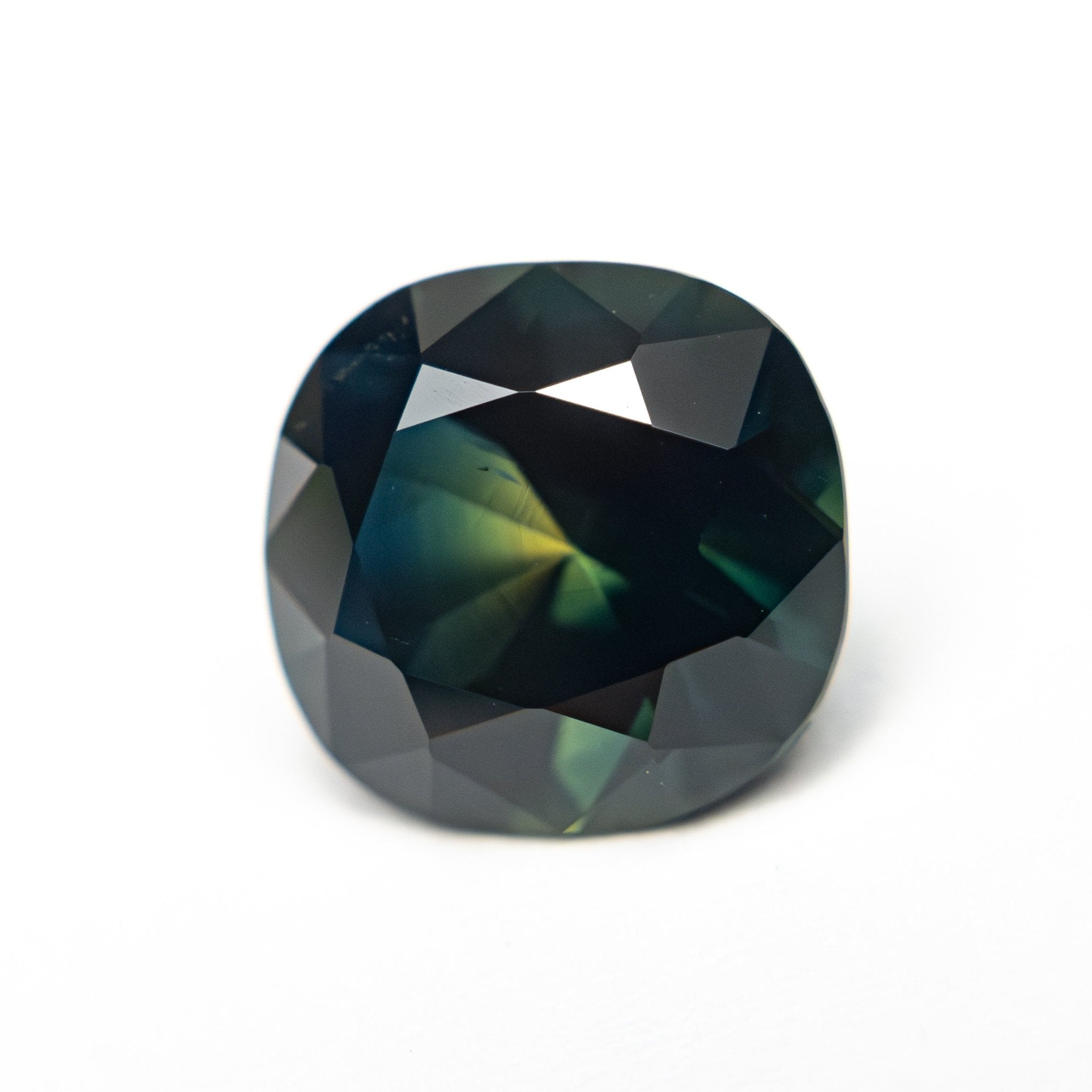 3.67ct 9.22x8.77x5.90mm Cushion Brilliant Sapphire 25377 - 01 - MTD
