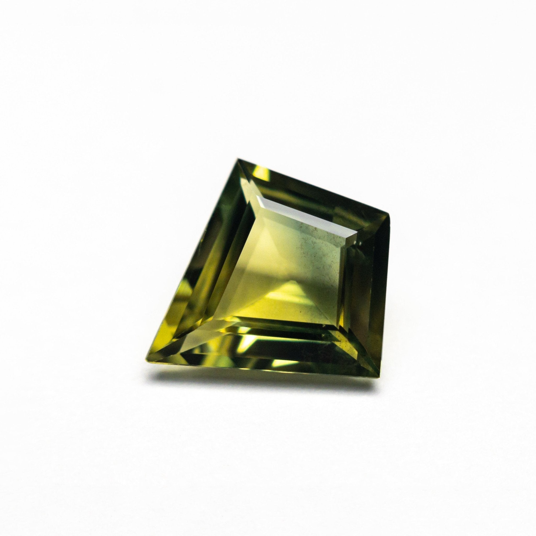 1.66ct 10.06x9.34x3.28mm Kite Step Cut Sapphire 25387 - 02 - MTD
