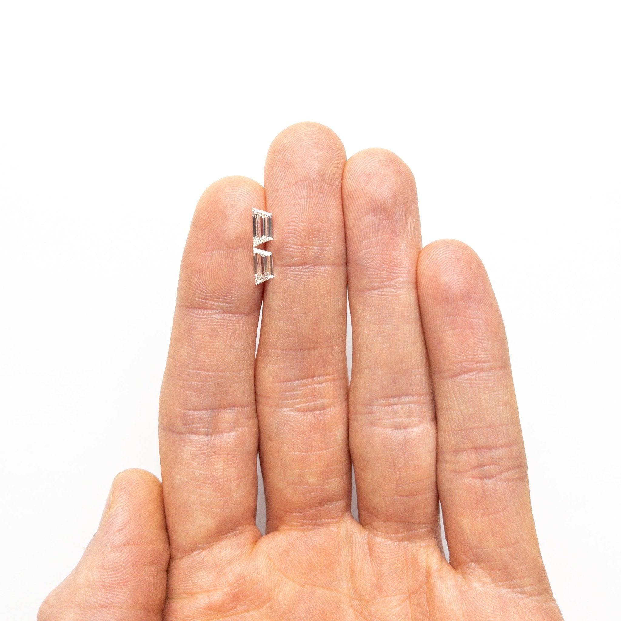 1.01cttw 2pc 7.46x3.80x2.00mm 7.37x3.67x2.01mm VVS I Trapezoid Step Cut Matching Pair 25528 - 01 - MTD