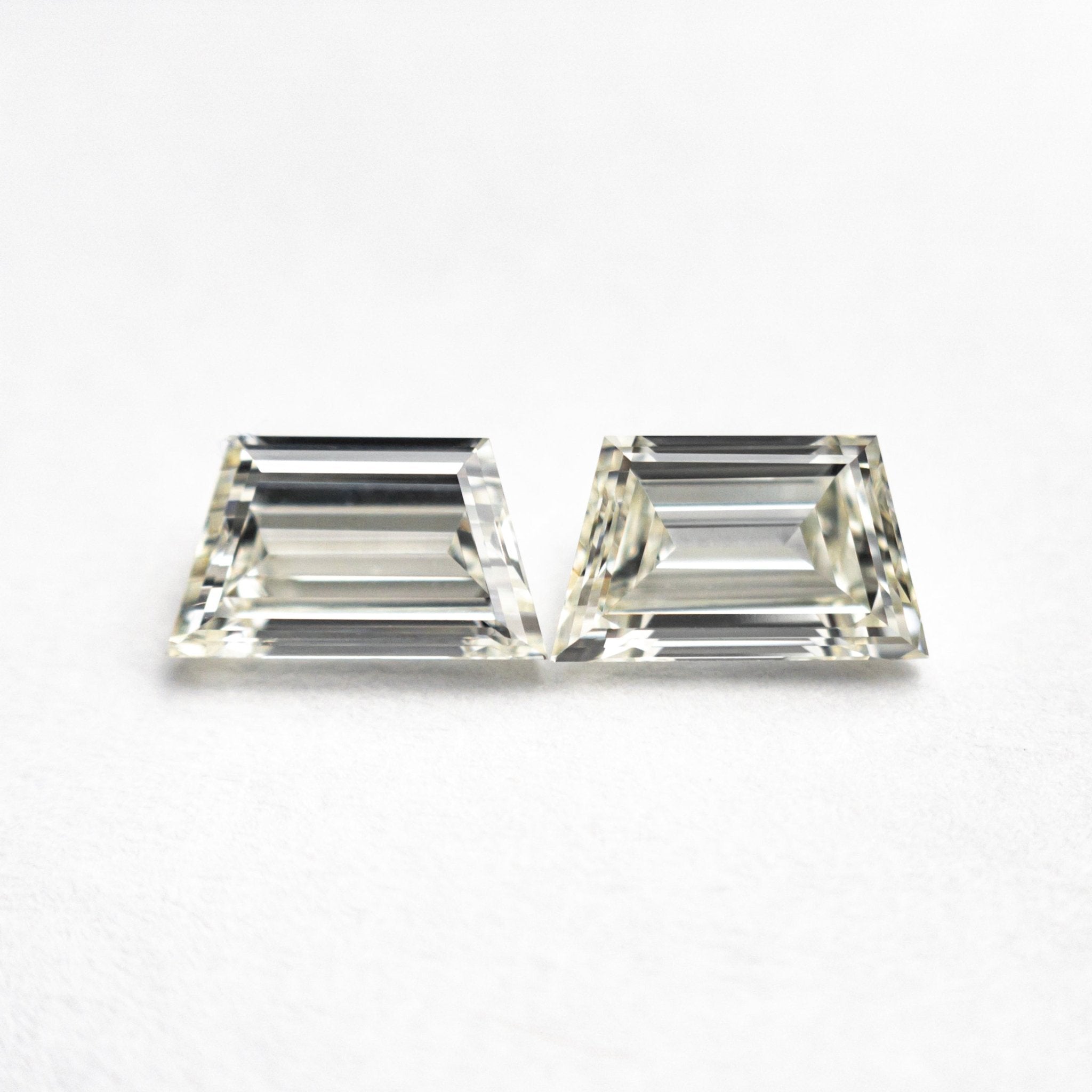 1.10cttw 2pc 6.28x3.67x2.37mm 6.25x3.72x2.40mm VVS L - M Trapezoid Step Cut Matching Pair 25536 - 01 - MTD