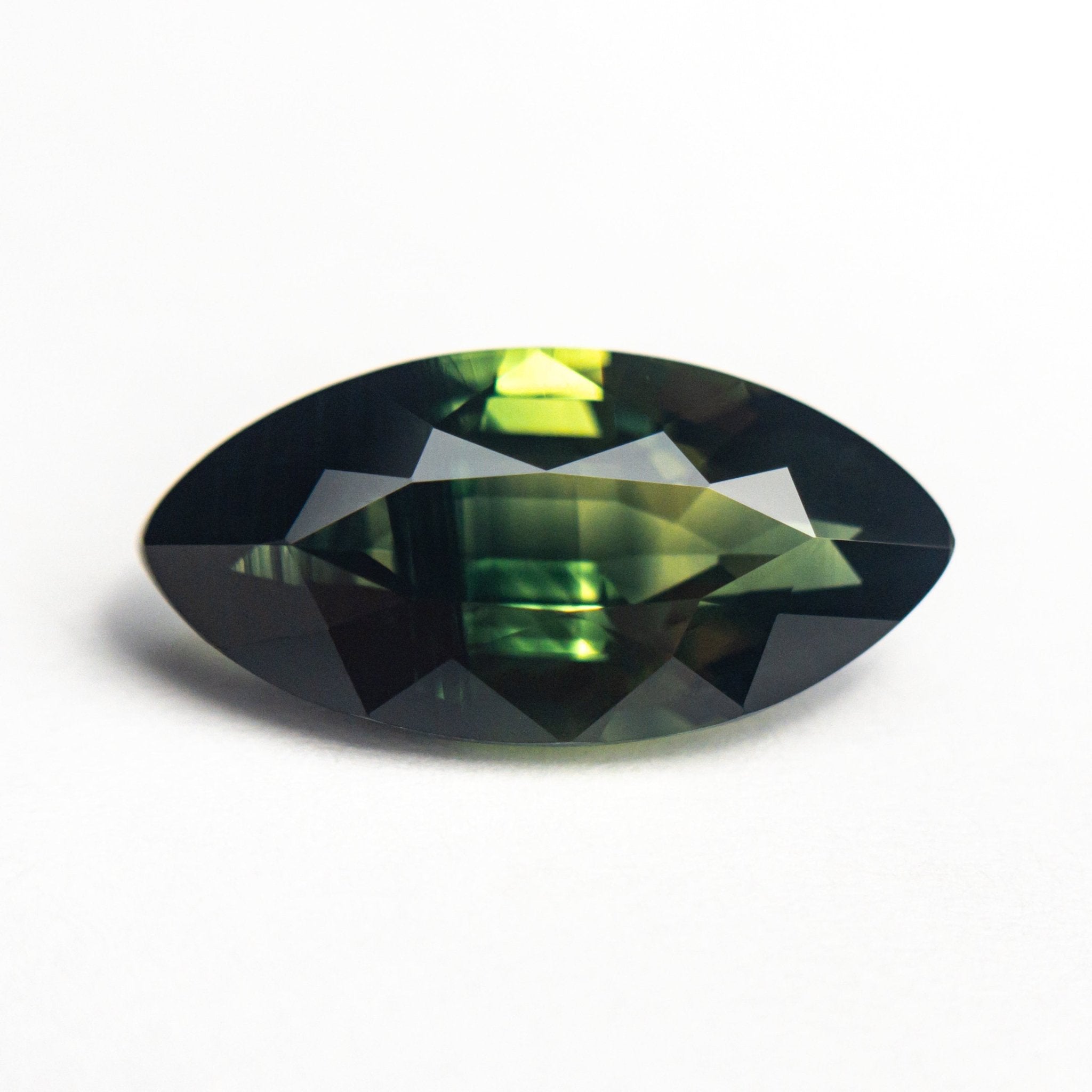 3.35ct 14.12x6.94x4.48mm Marquise Brilliant Sapphire 25731 - 01 - MTD