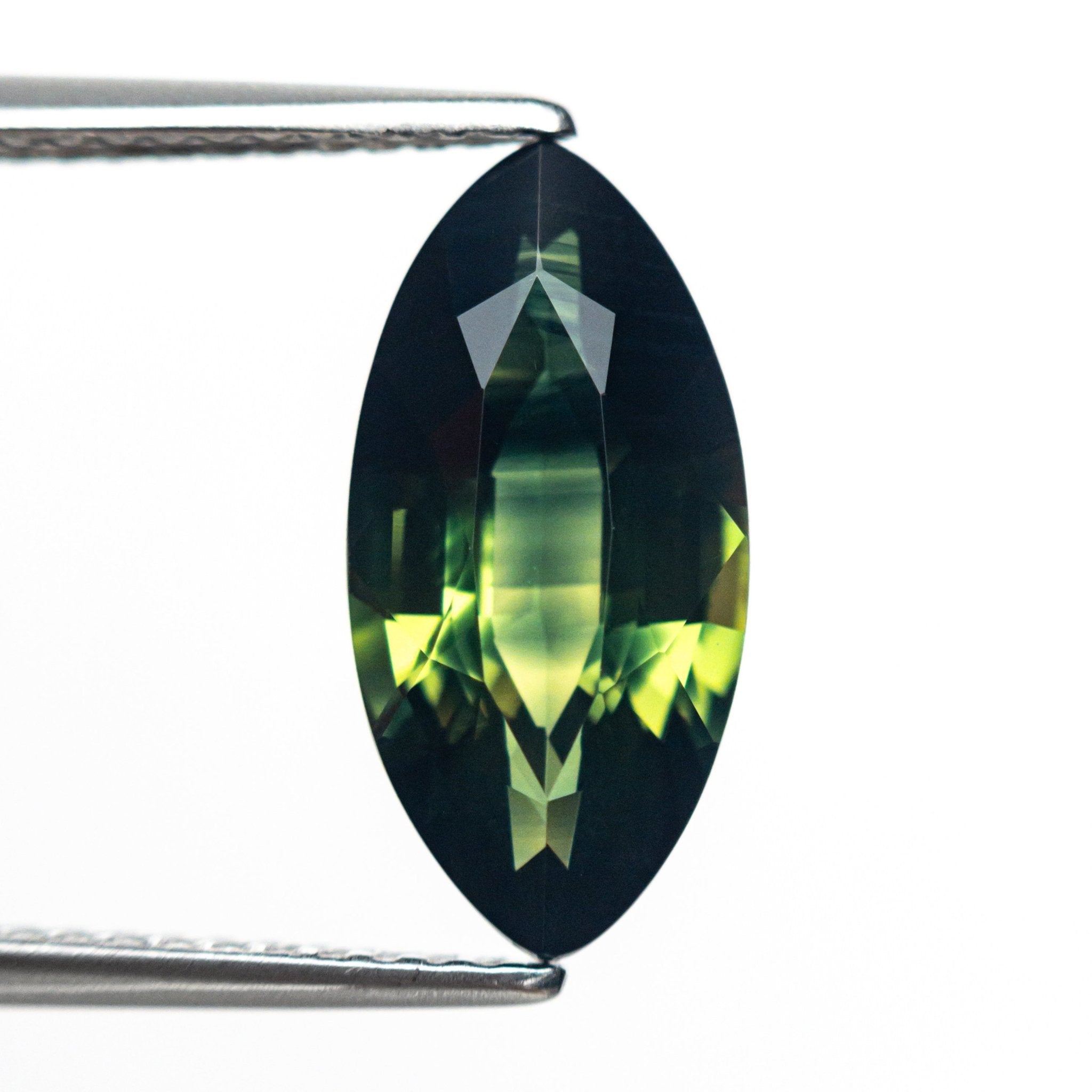 3.35ct 14.12x6.94x4.48mm Marquise Brilliant Sapphire 25731 - 01 - MTD