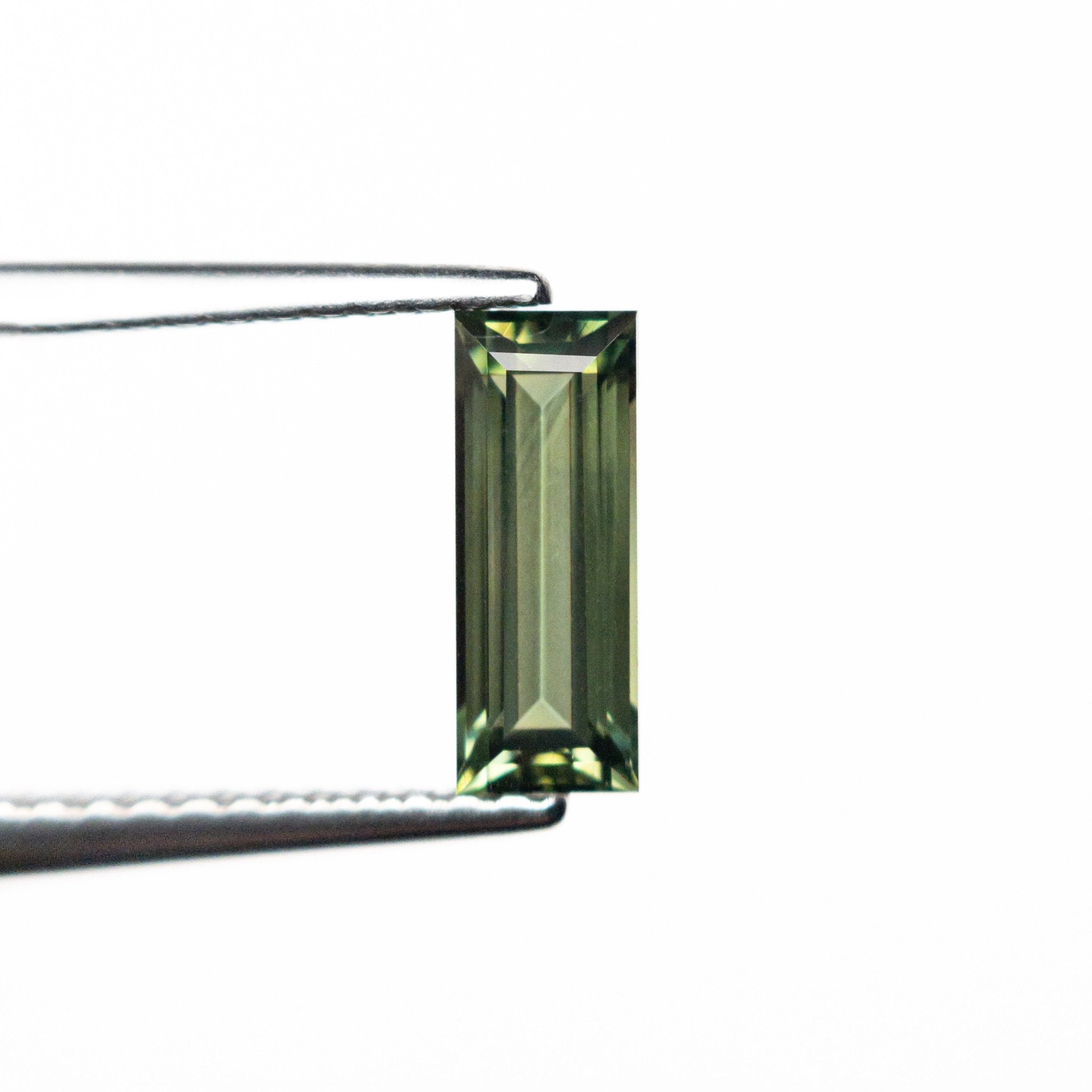 0.85ct 8.45x3.22x2.61mm Rectangle Step Cut Sapphire 25740 - 03 - MTD