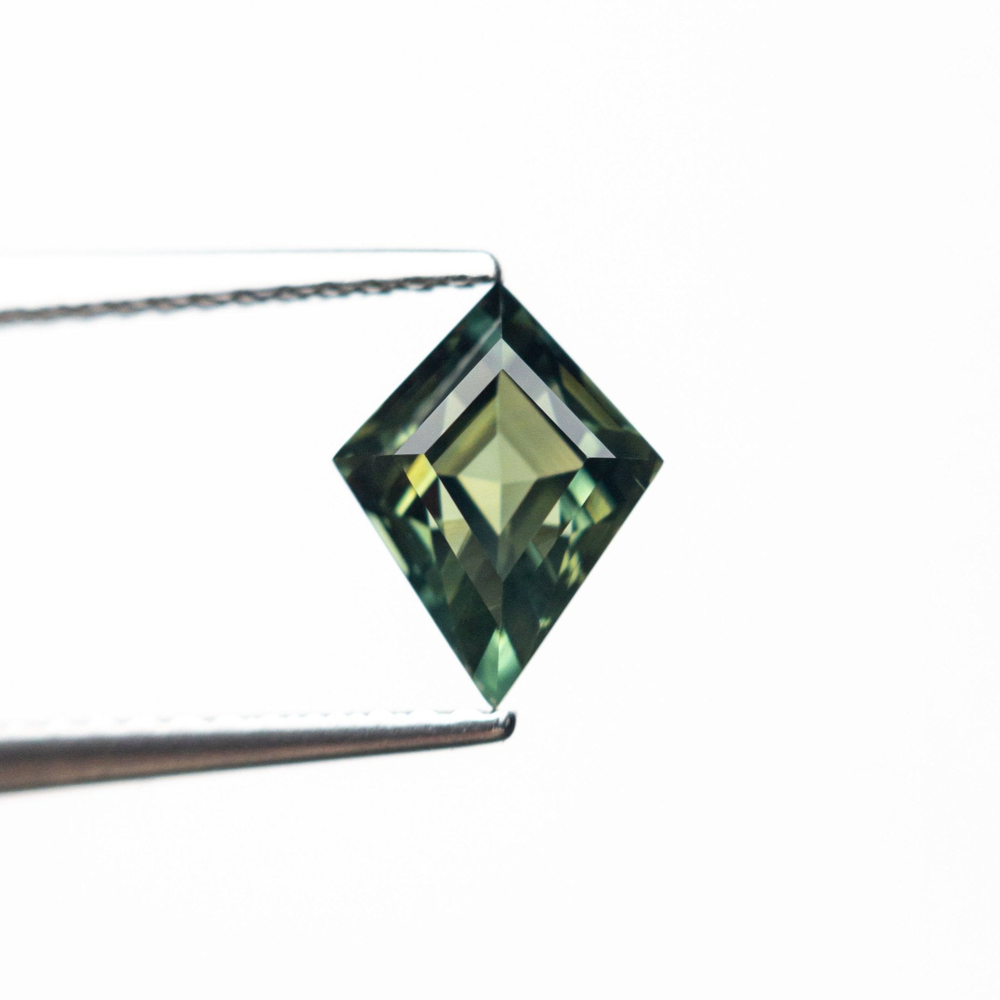 1.33ct 8.43x6.50x4.39mm Kite Step Cut Sapphire 25766 - 02 - MTD