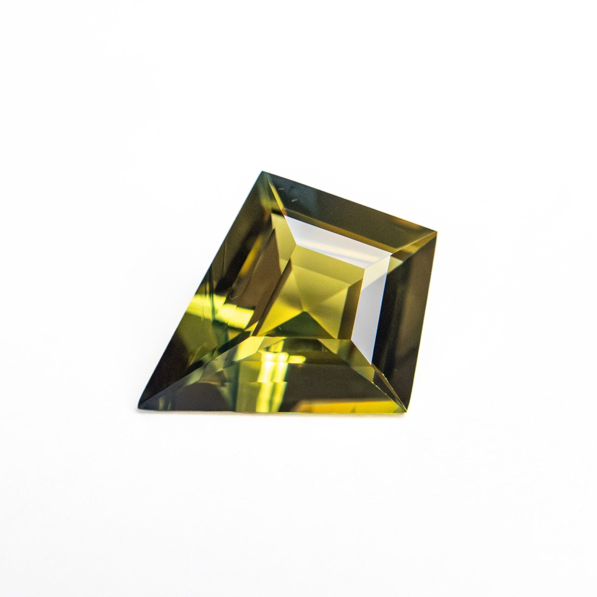 1.10ct 9.56x7.80x3.22mm Kite Step Cut Sapphire 25767 - 01 - MTD
