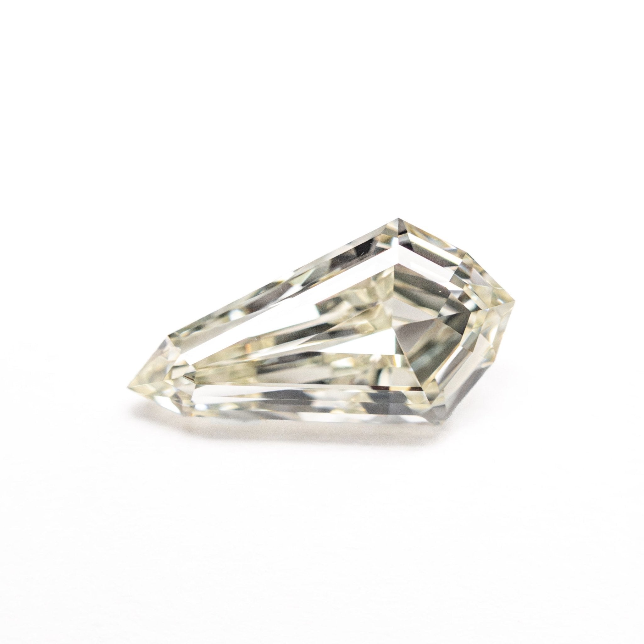 1.02ct 10.15x5.35x3.01mm VVS2 M - N Shield Step Cut 25957 - 01 - MTD