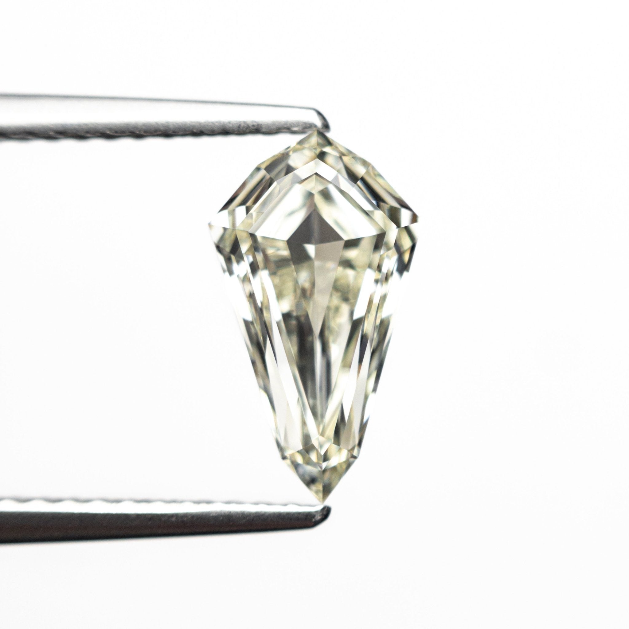 1.56ct 10.87x6.23x3.66mm VVS2 O - P Shield Step Cut 25958 - 01 - MTD