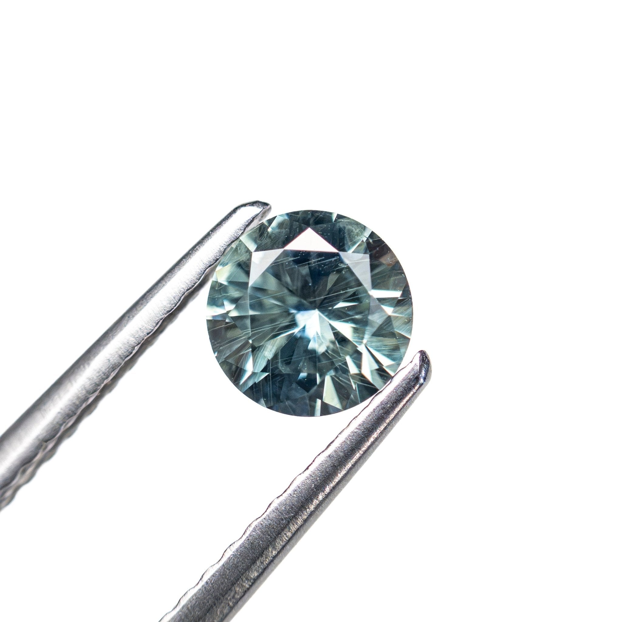 0.73ct 5.54x5.56x3.36mm Round Brilliant Sapphire 26134-01 - MTD