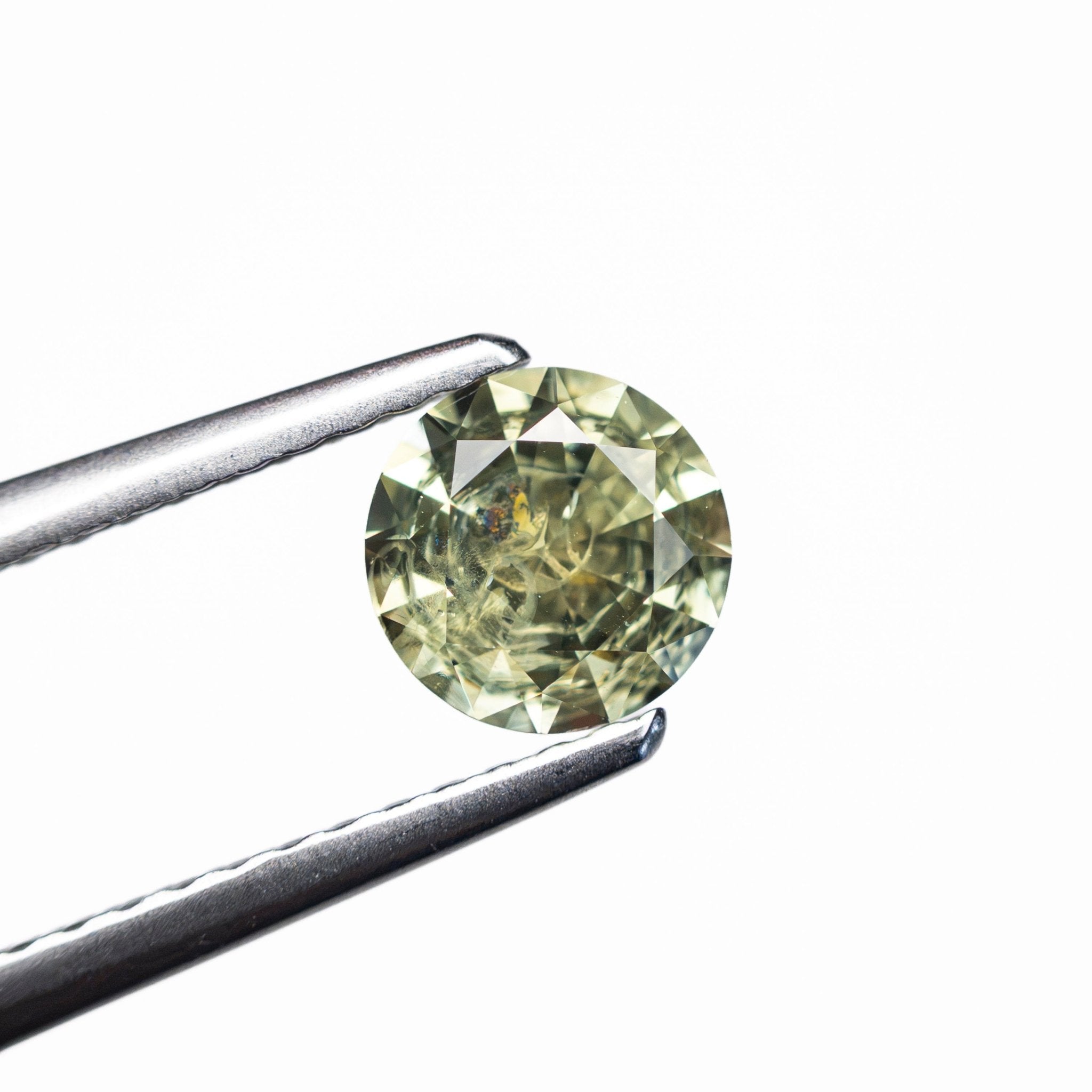 0.78ct 5.57x5.57x3.58mm Round Brilliant Sapphire 26134-12 - MTD